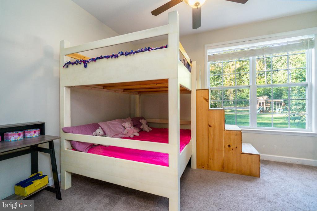 GRAY MANOR - Residential