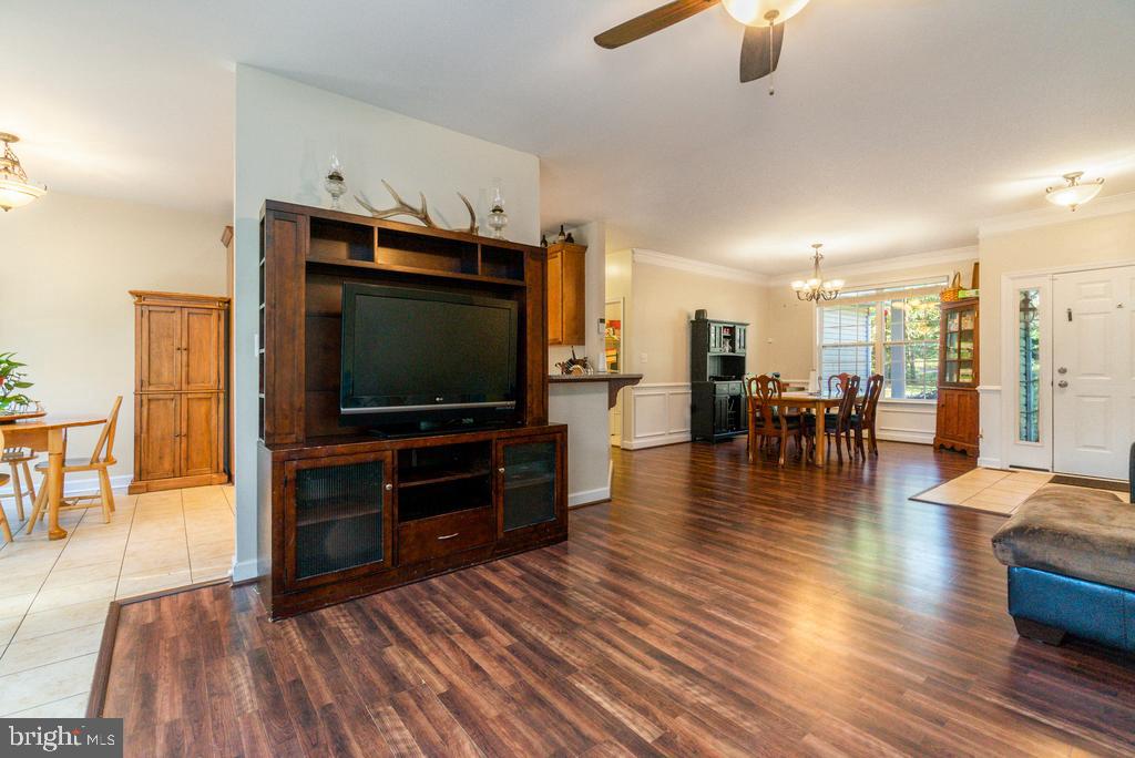 GRAY MANOR - Residential