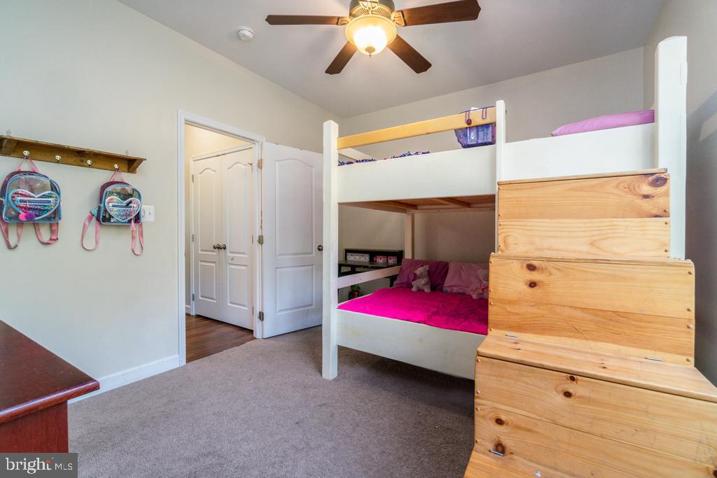 GRAY MANOR - Residential