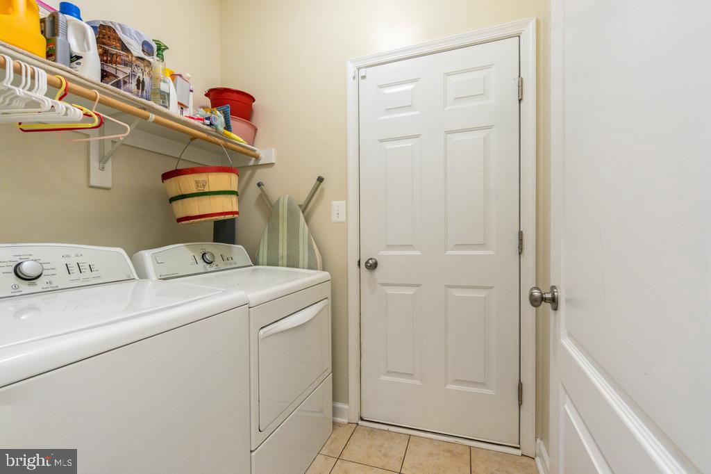 GRAY MANOR - Residential