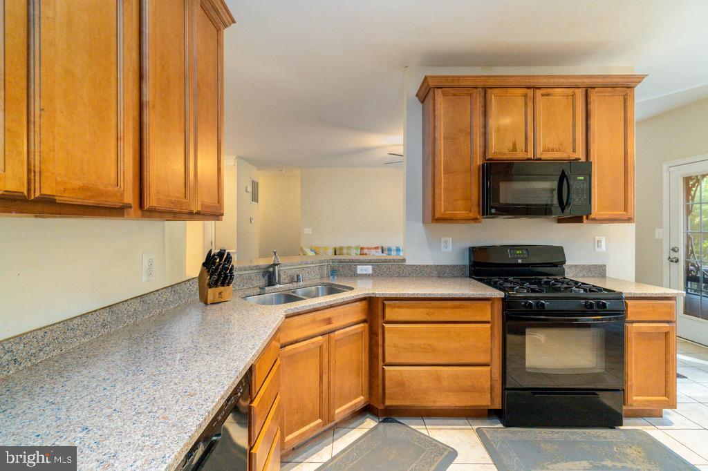 GRAY MANOR - Residential