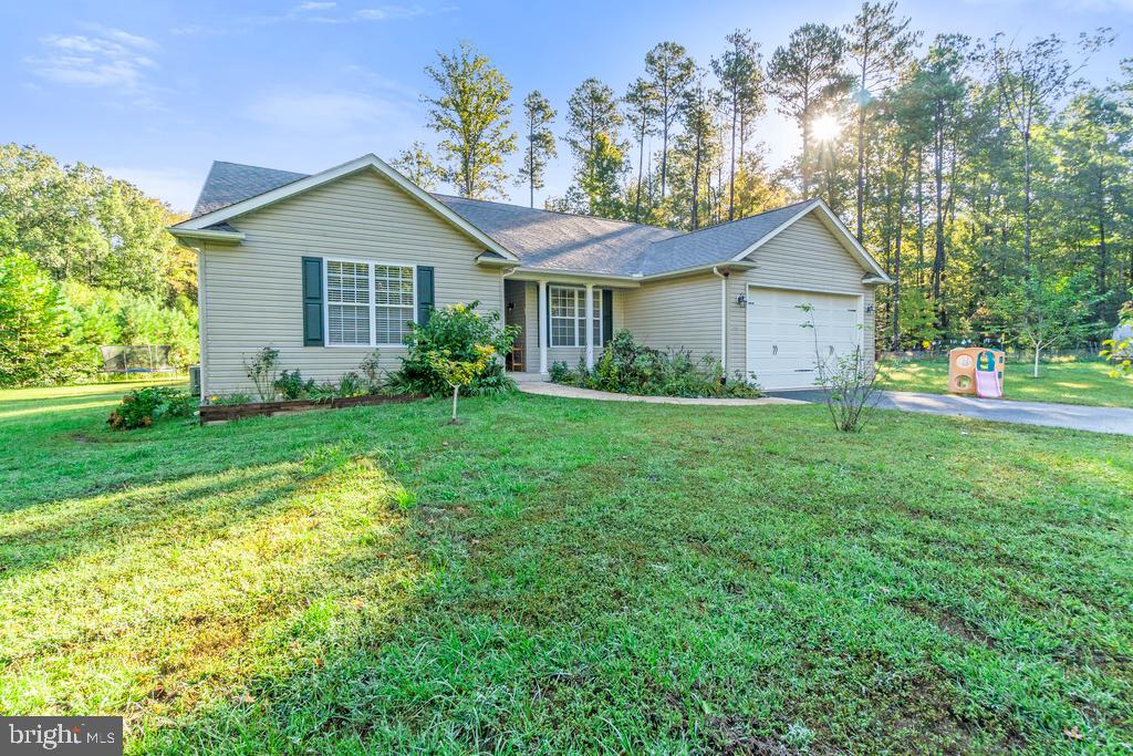 GRAY MANOR - Residential