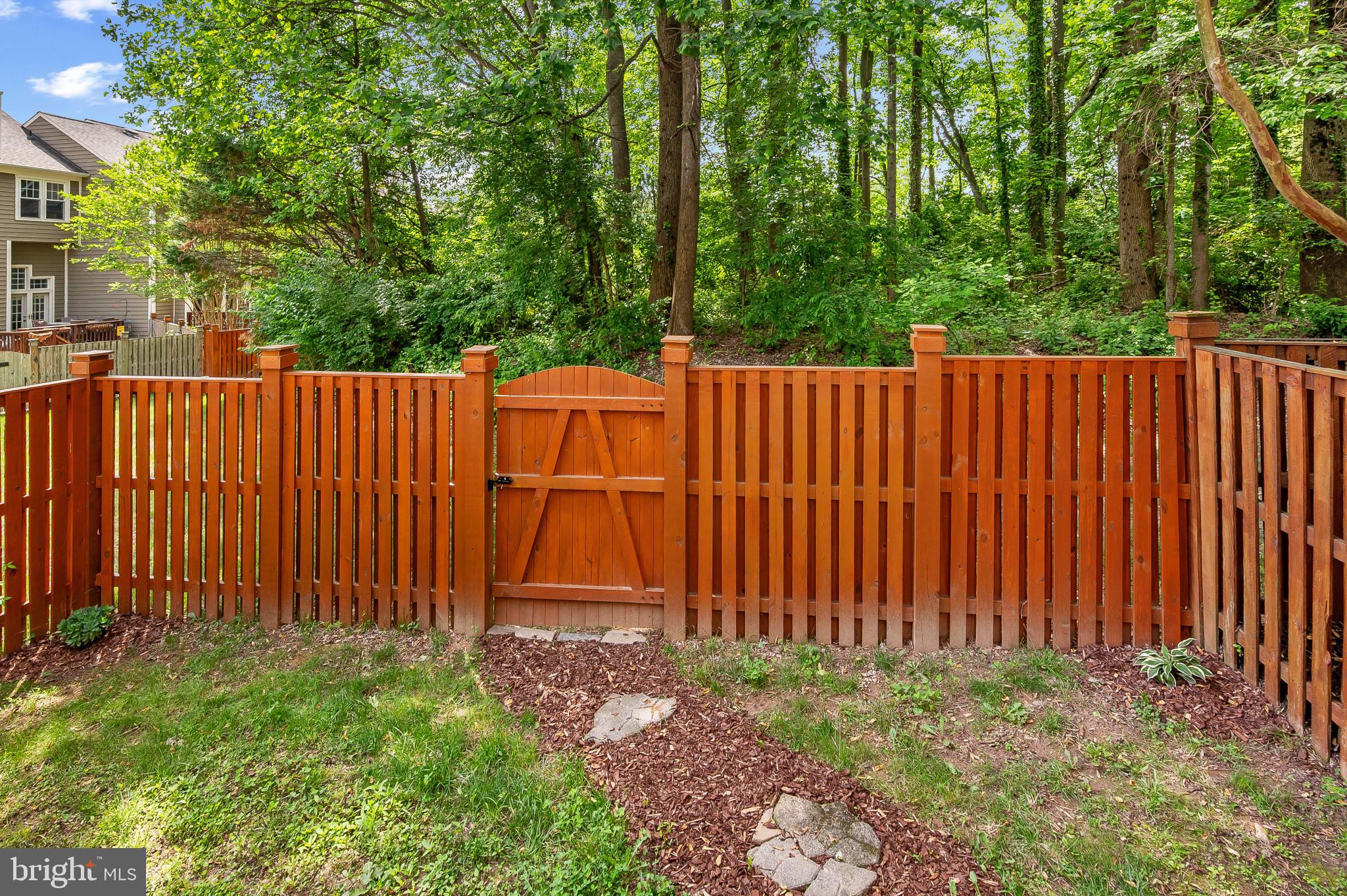 RESTON - Residential