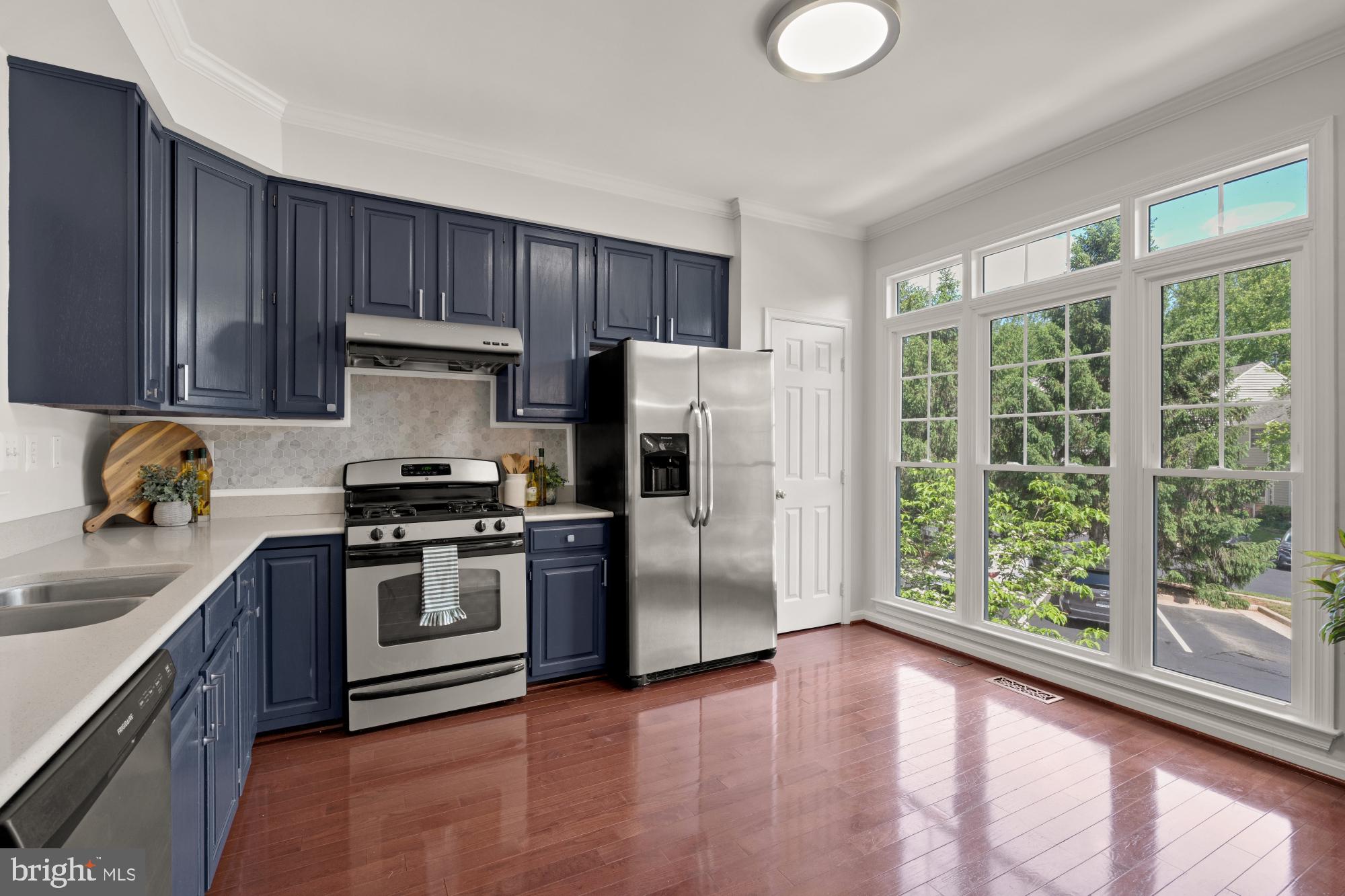 1242 WEATHERSTONE COURT