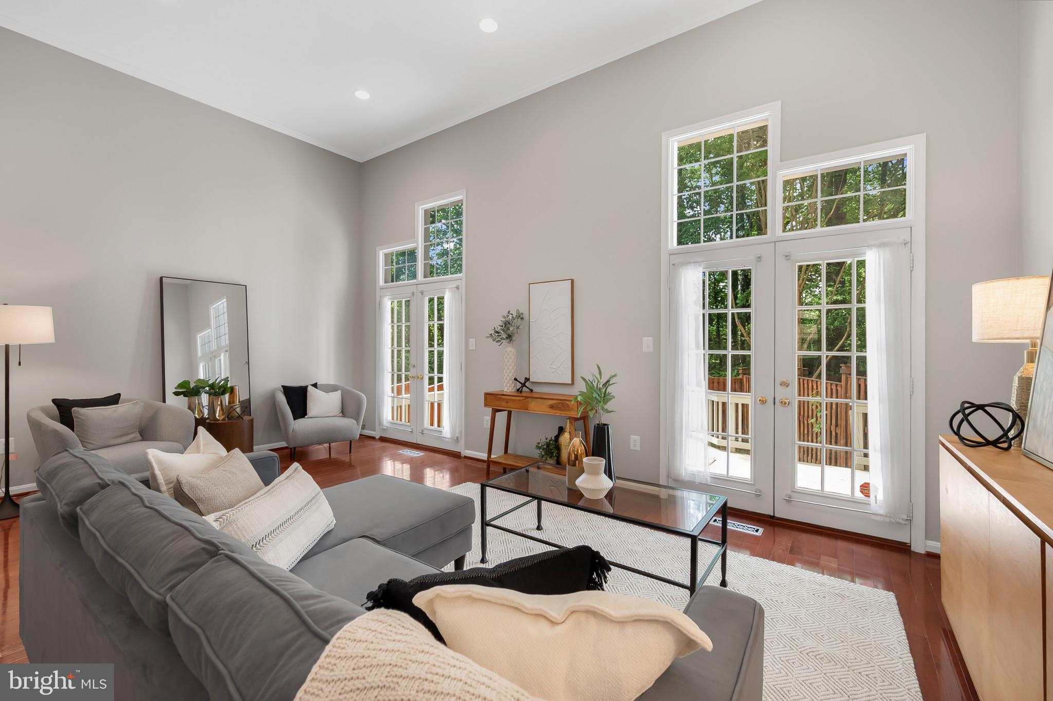 RESTON - Residential