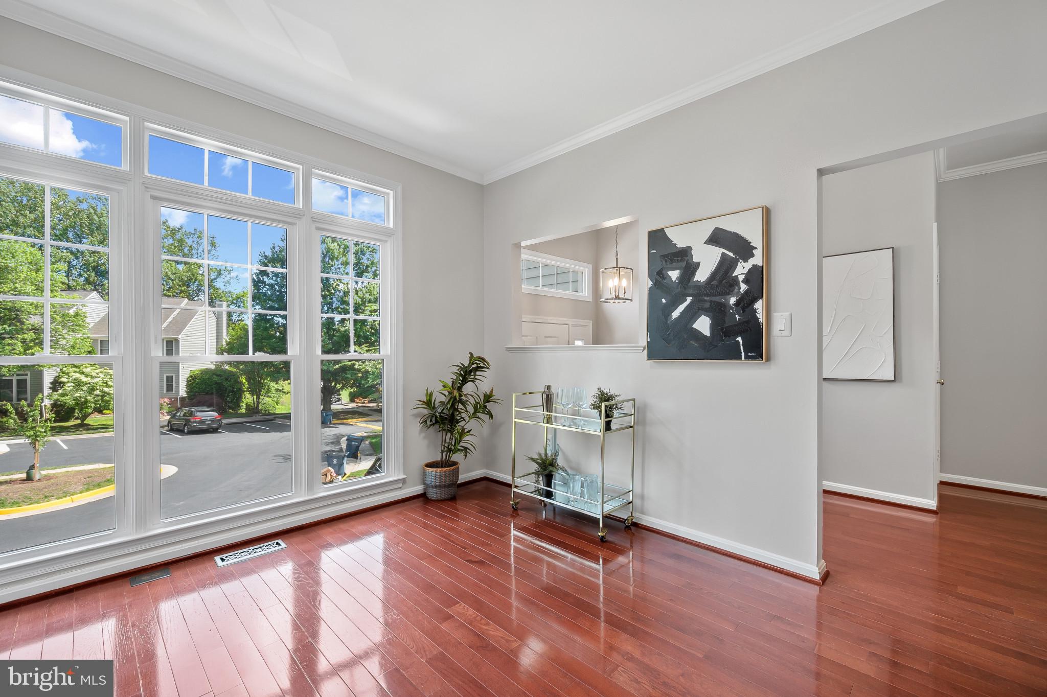 RESTON - Residential