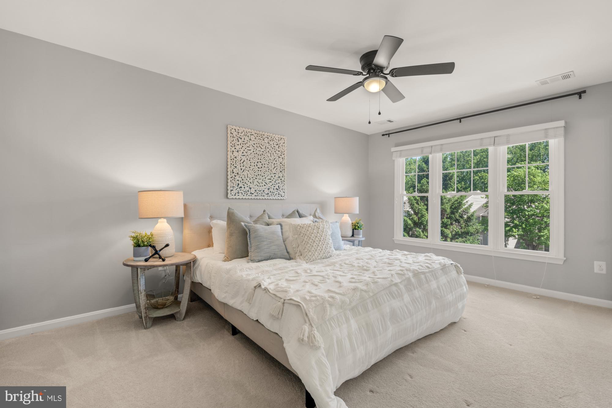 1242 WEATHERSTONE COURT