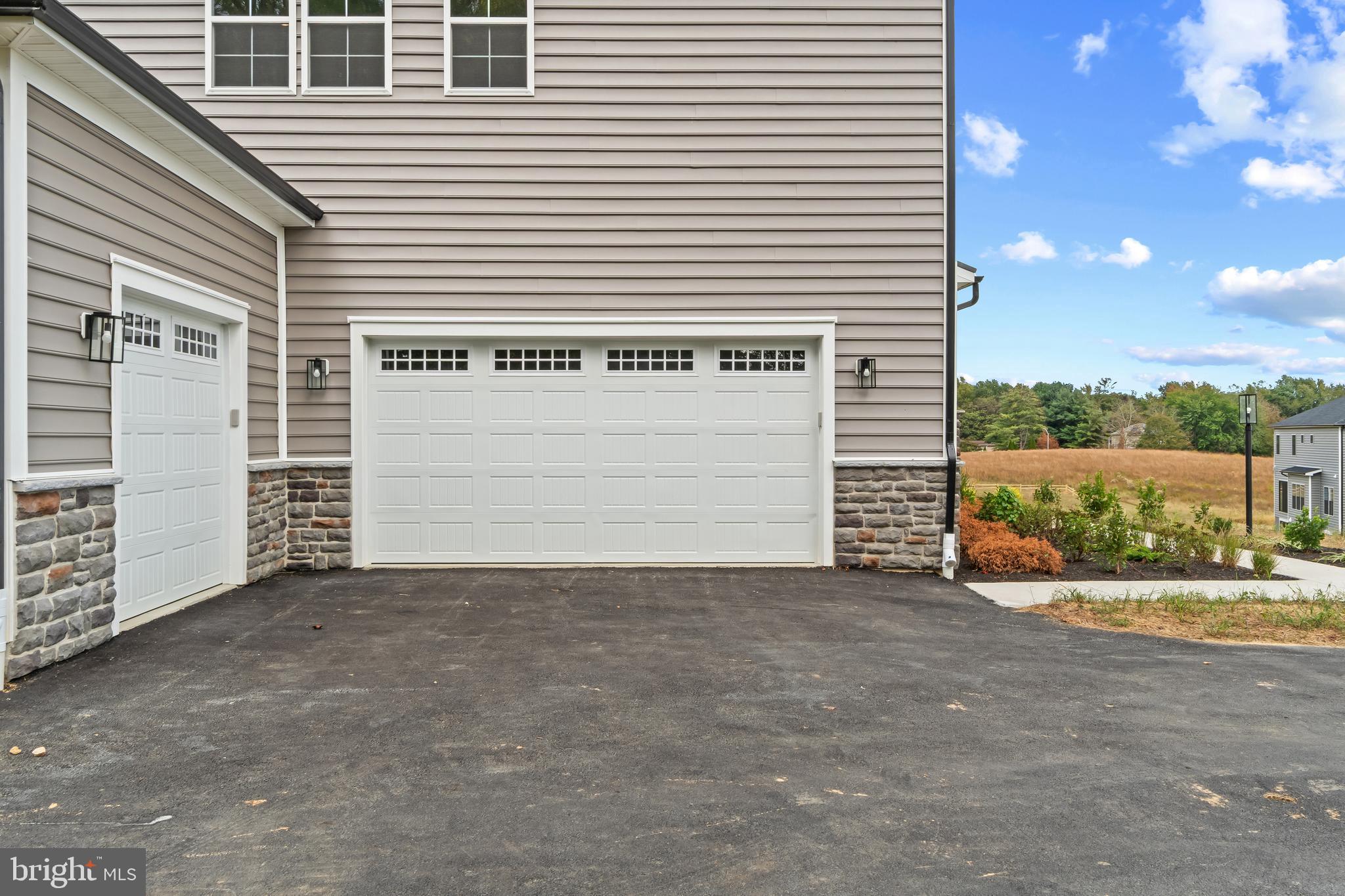 16500 ROLLING KNOLLS LANE