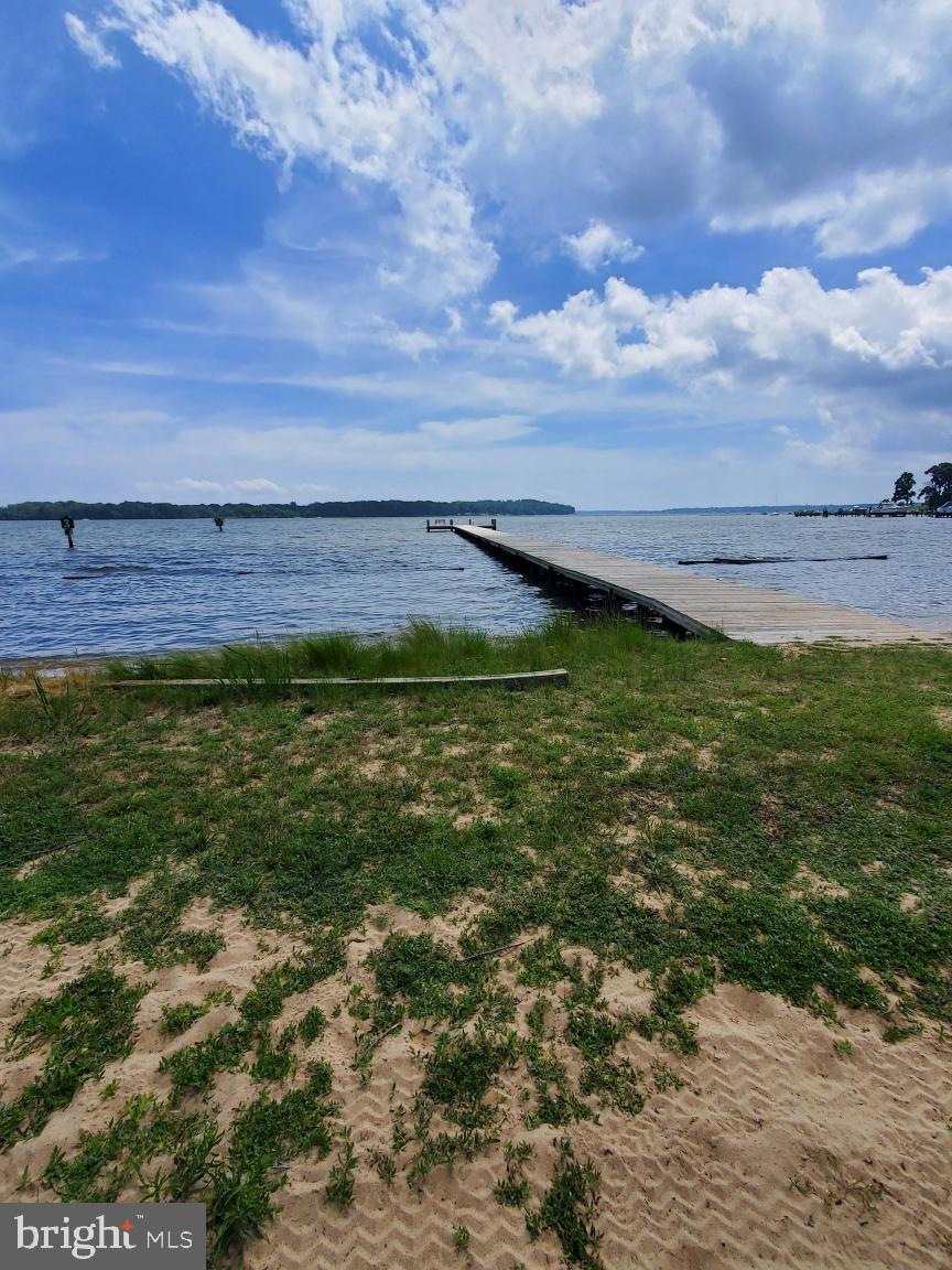 HUNTERS HARBOR - Residential