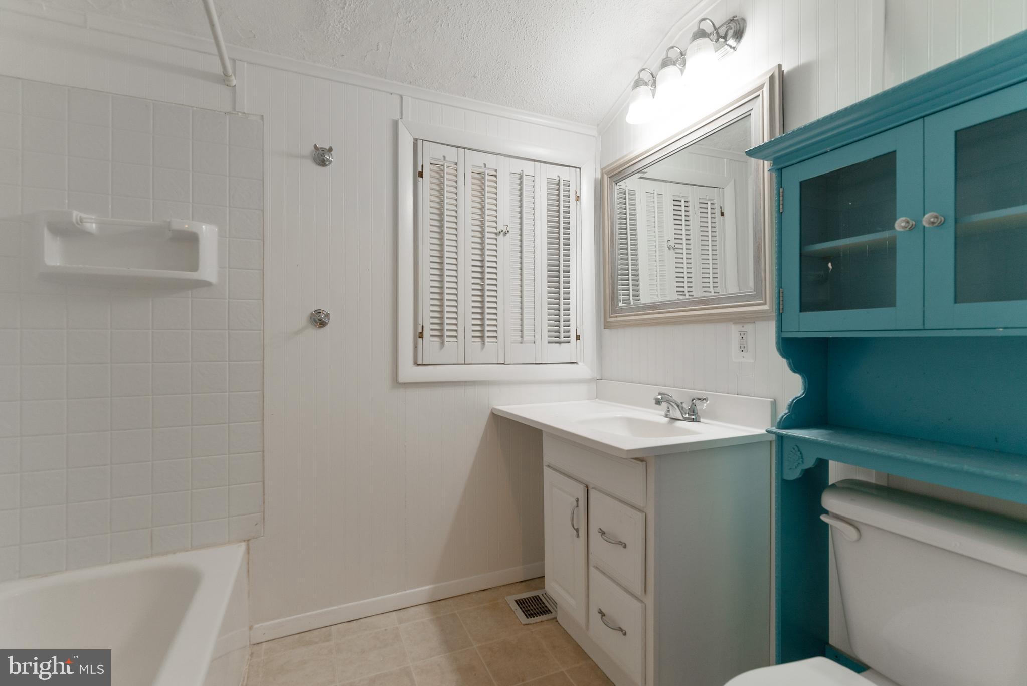 HUNTERS HARBOR - Residential