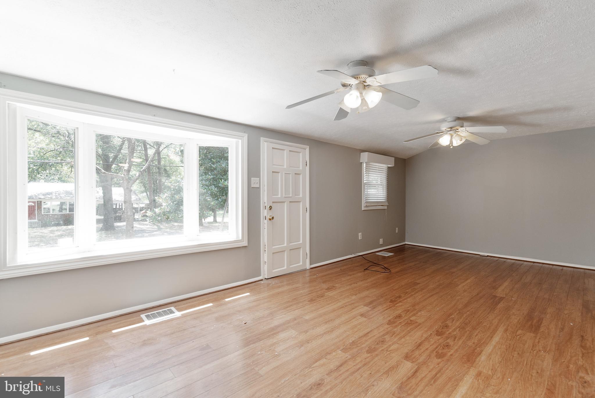 HUNTERS HARBOR - Residential