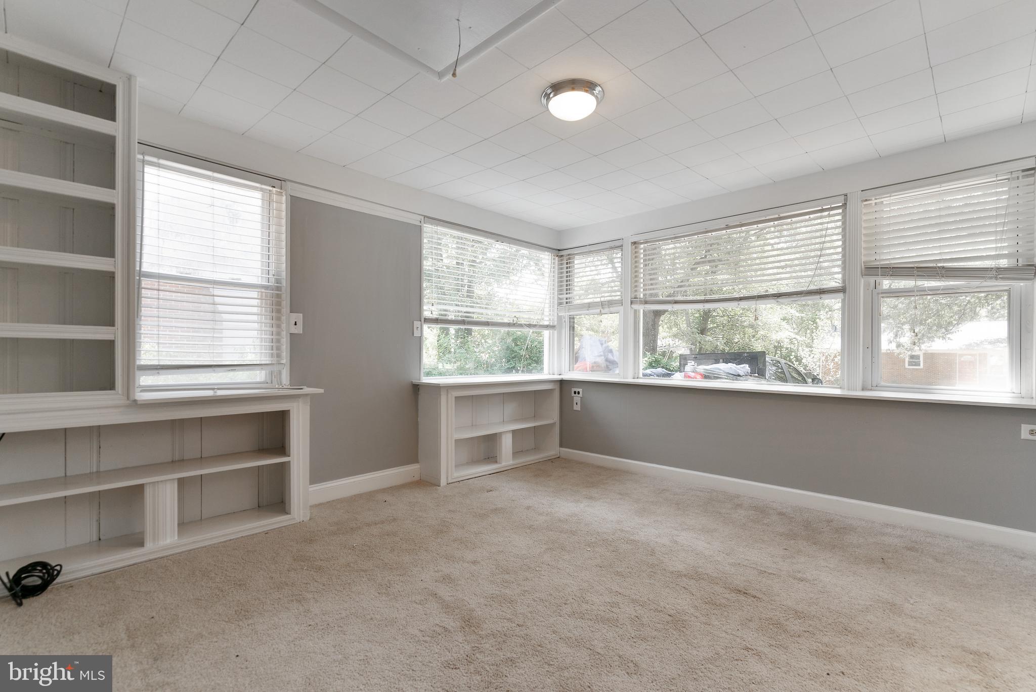 HUNTERS HARBOR - Residential