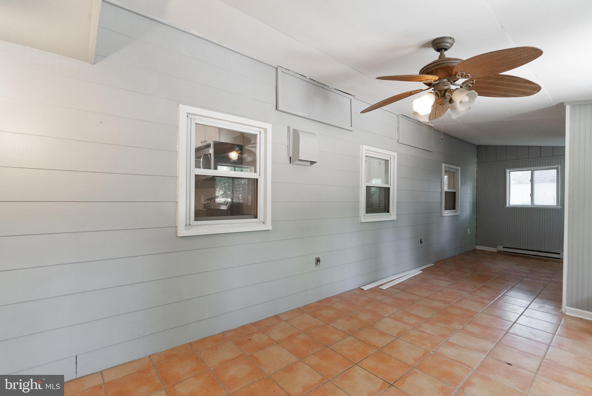 HUNTERS HARBOR - Residential