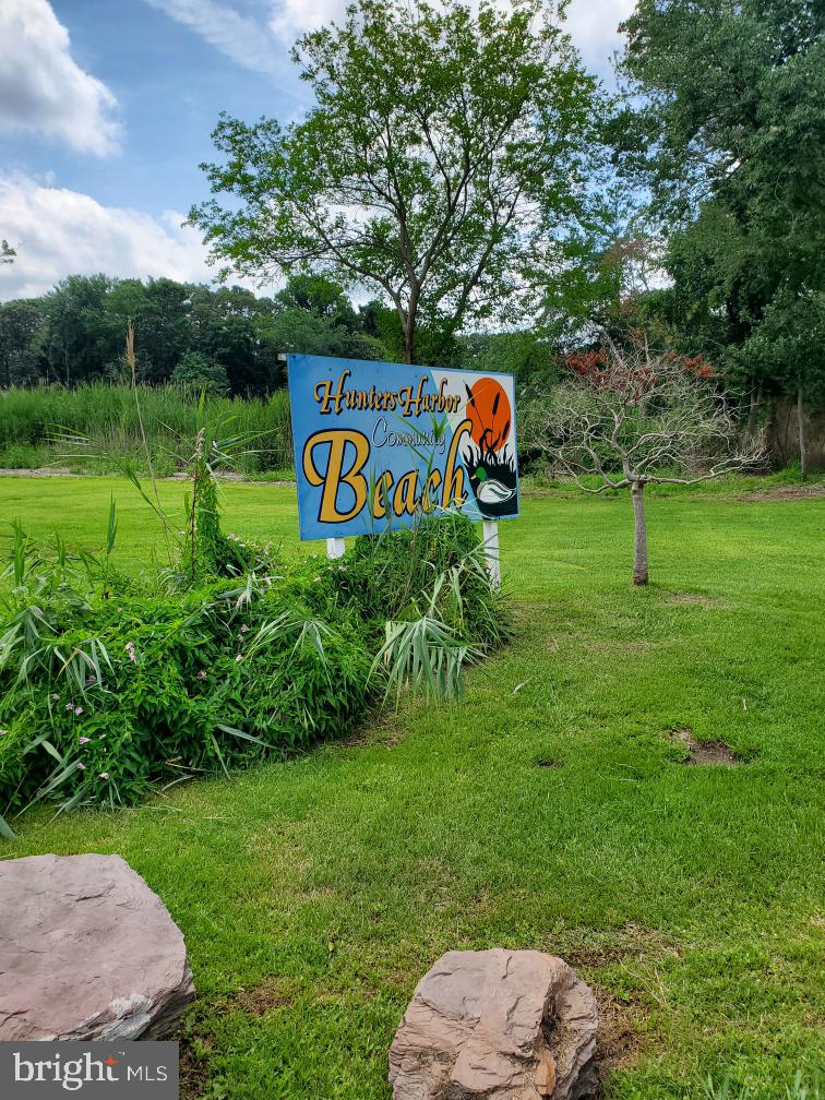 HUNTERS HARBOR - Residential