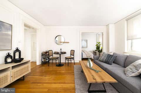 Condo For Rent - 2100 Walnut Street #12K<br/> PHILADELPHIA, PA 19103