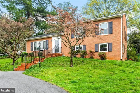 807 Morison Street, Charles Town, WV MLS: WVJF2016618