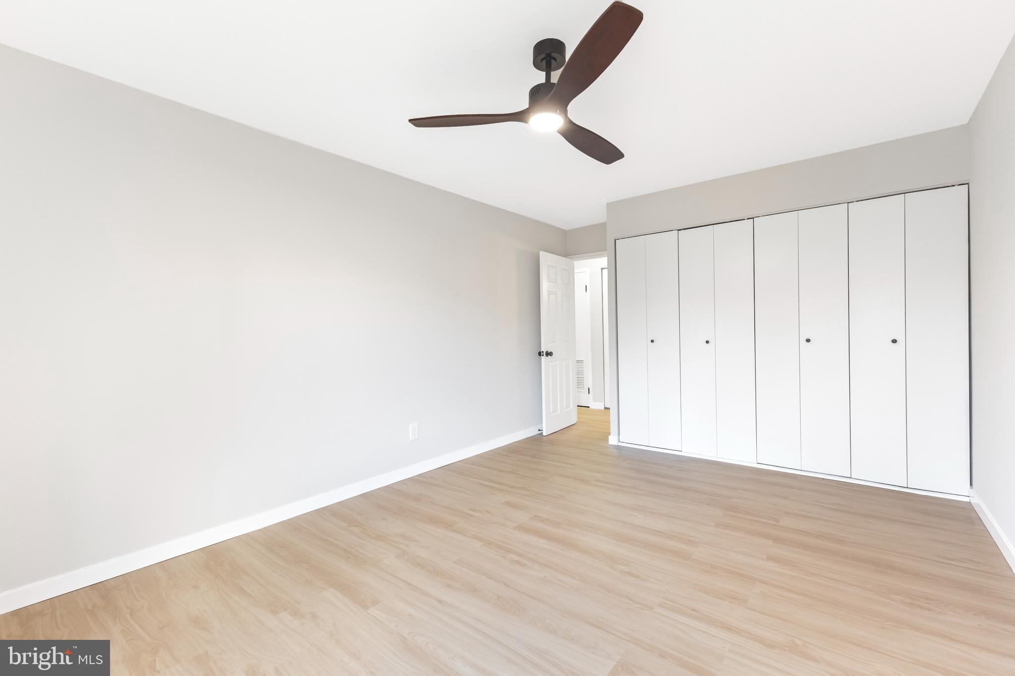 WOODLAKE TOWERS - Residential