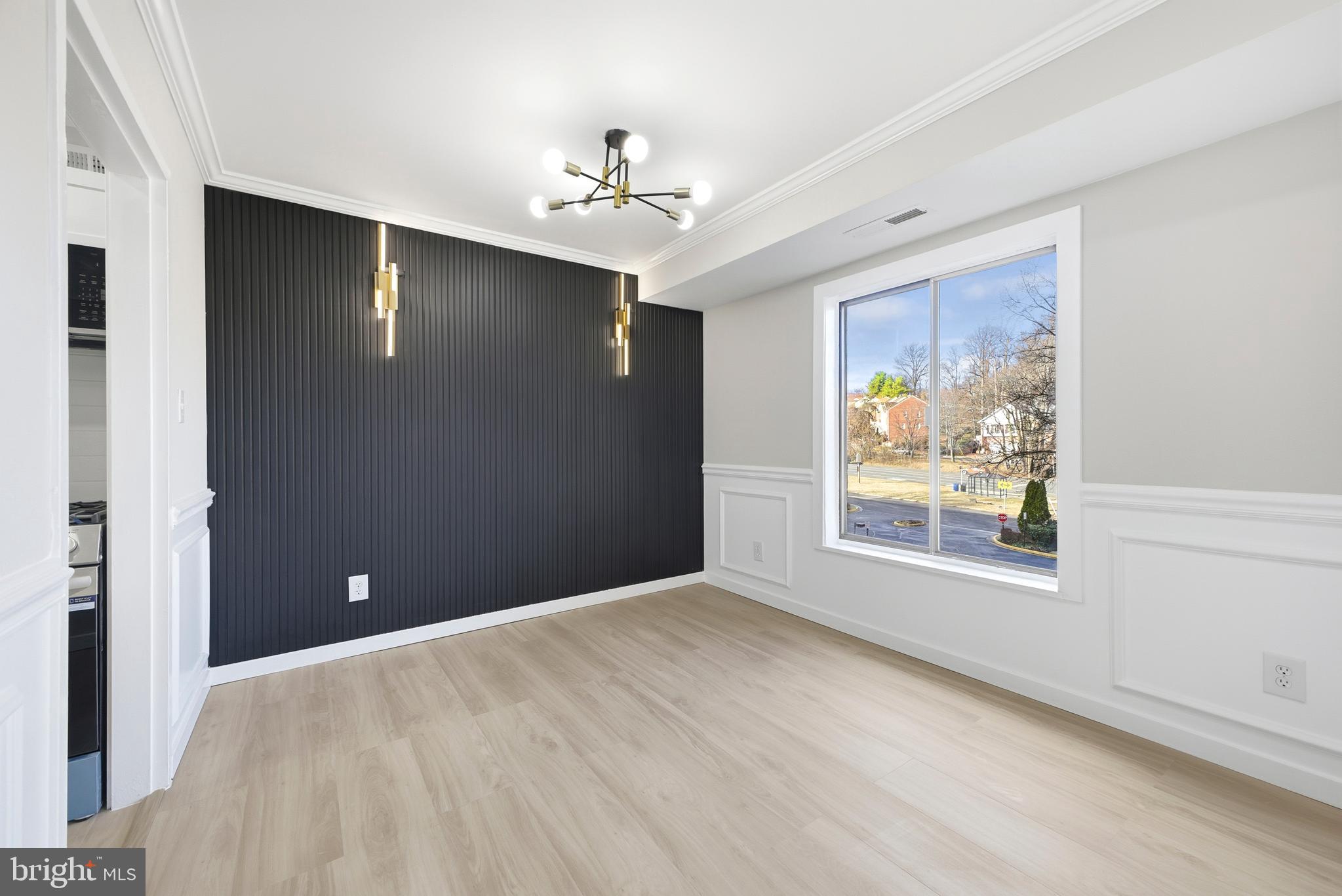 WOODLAKE TOWERS - Residential