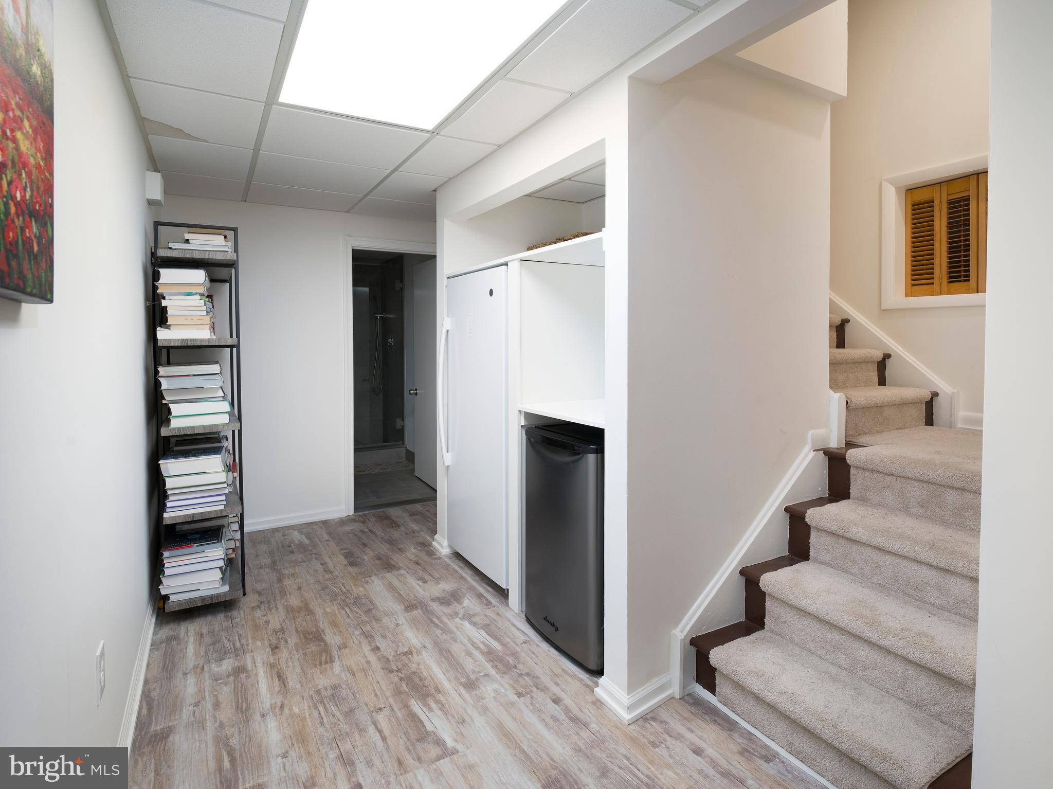 INDIAN CREEK - Residential