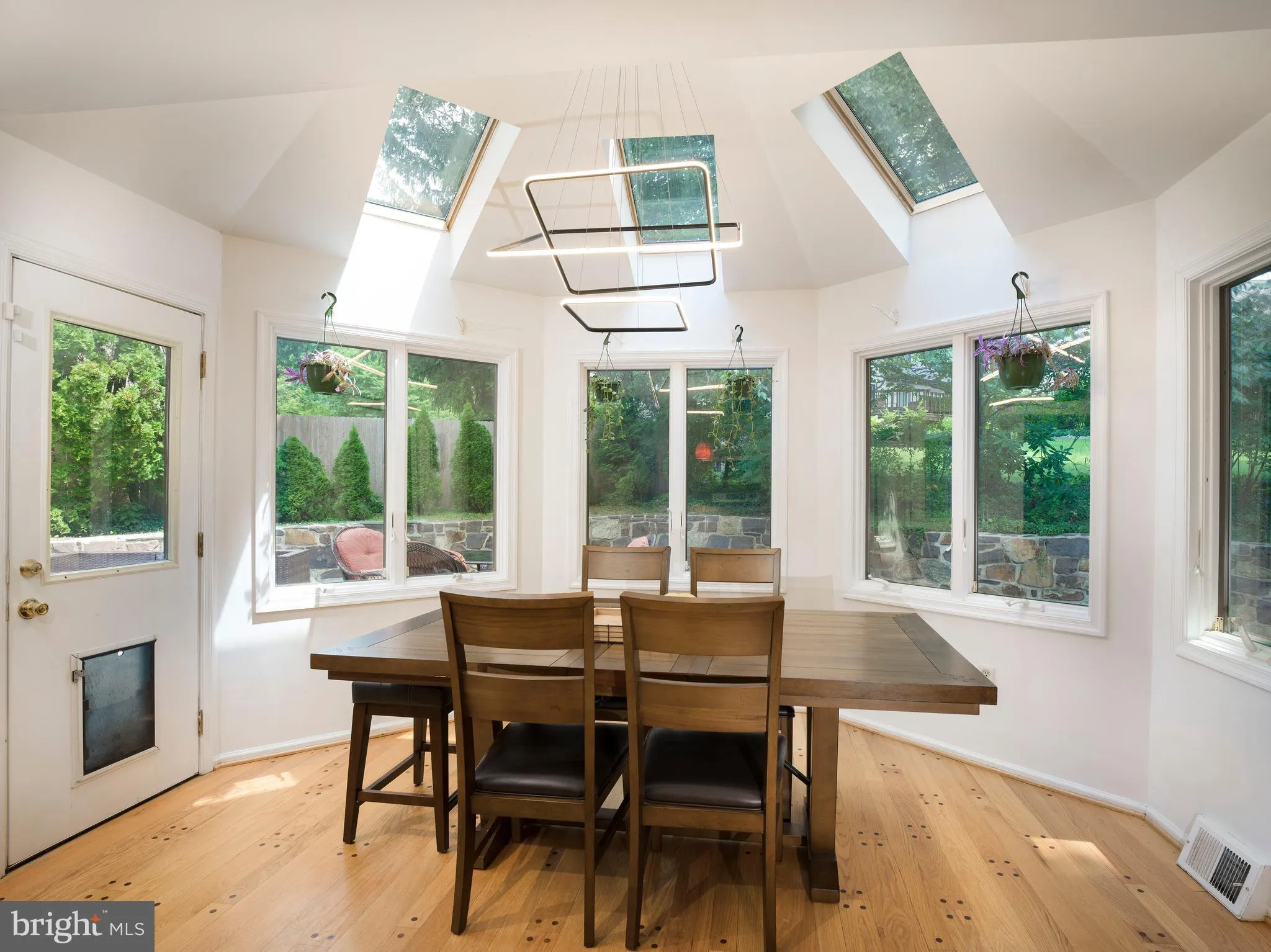 Wynnewood, Pennsylvania 19096, United States, 4 Bedrooms Bedrooms, ,4 BathroomsBathrooms,Residential,Contingent,182609