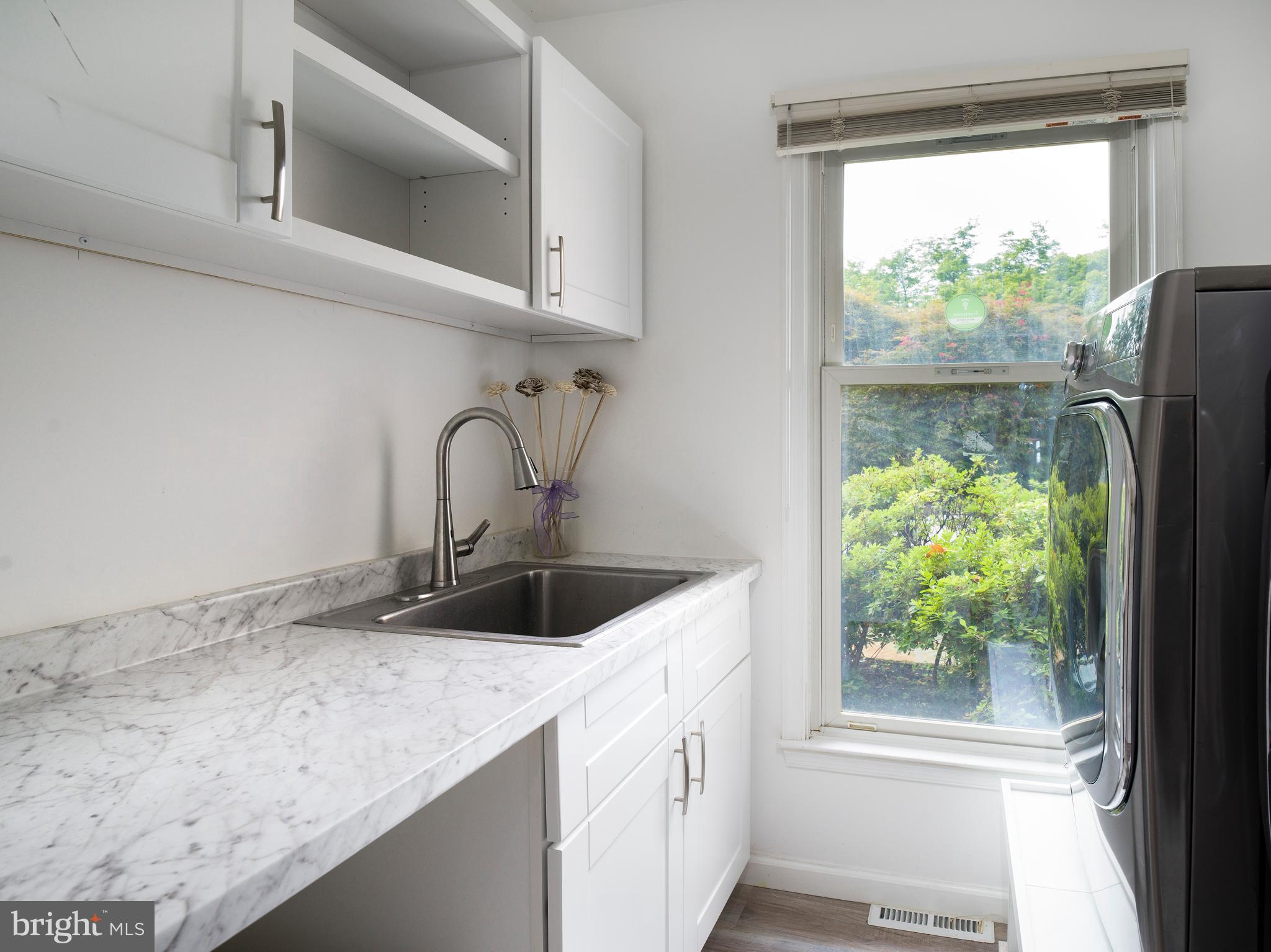 INDIAN CREEK - Residential