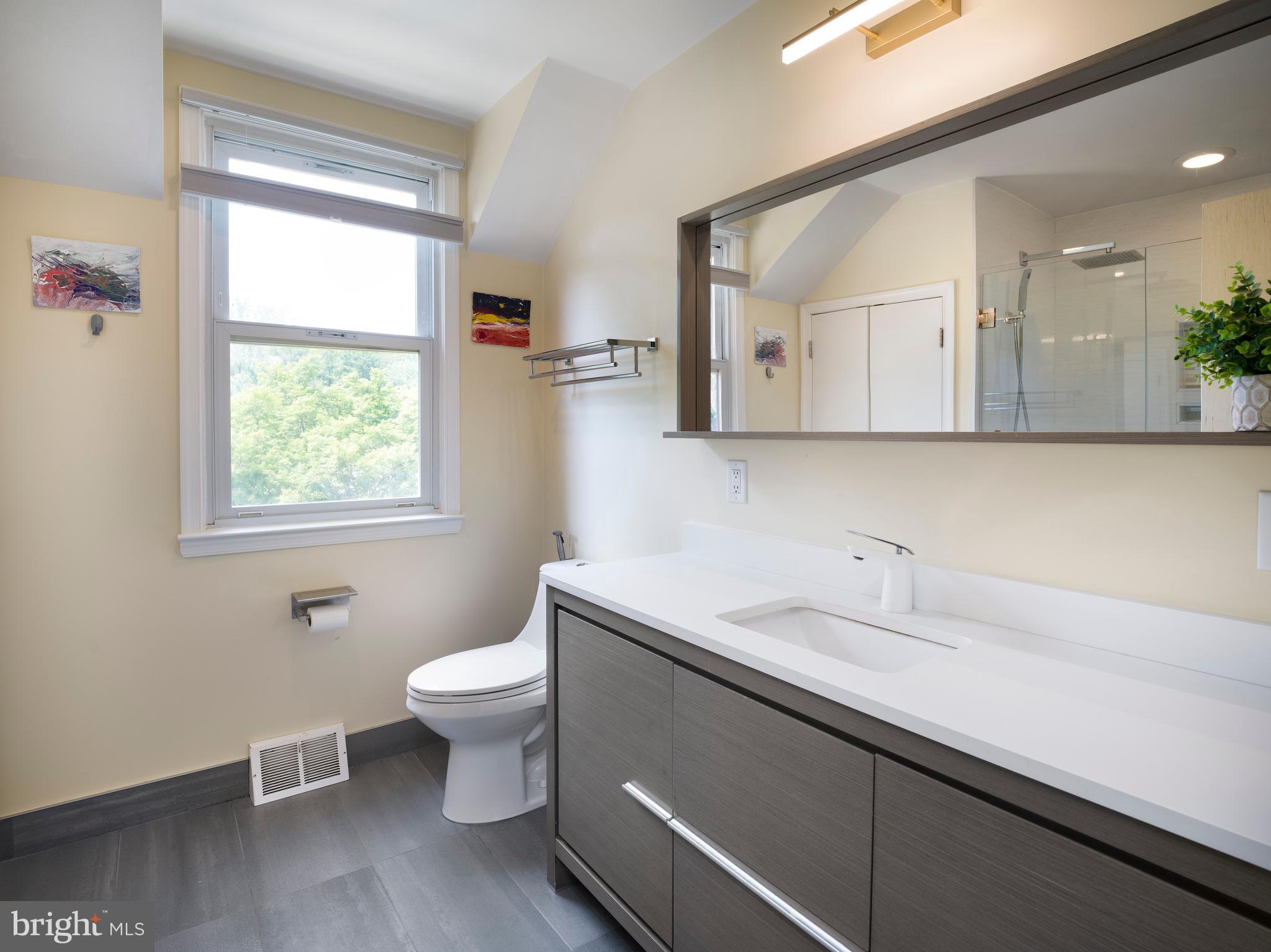 INDIAN CREEK - Residential