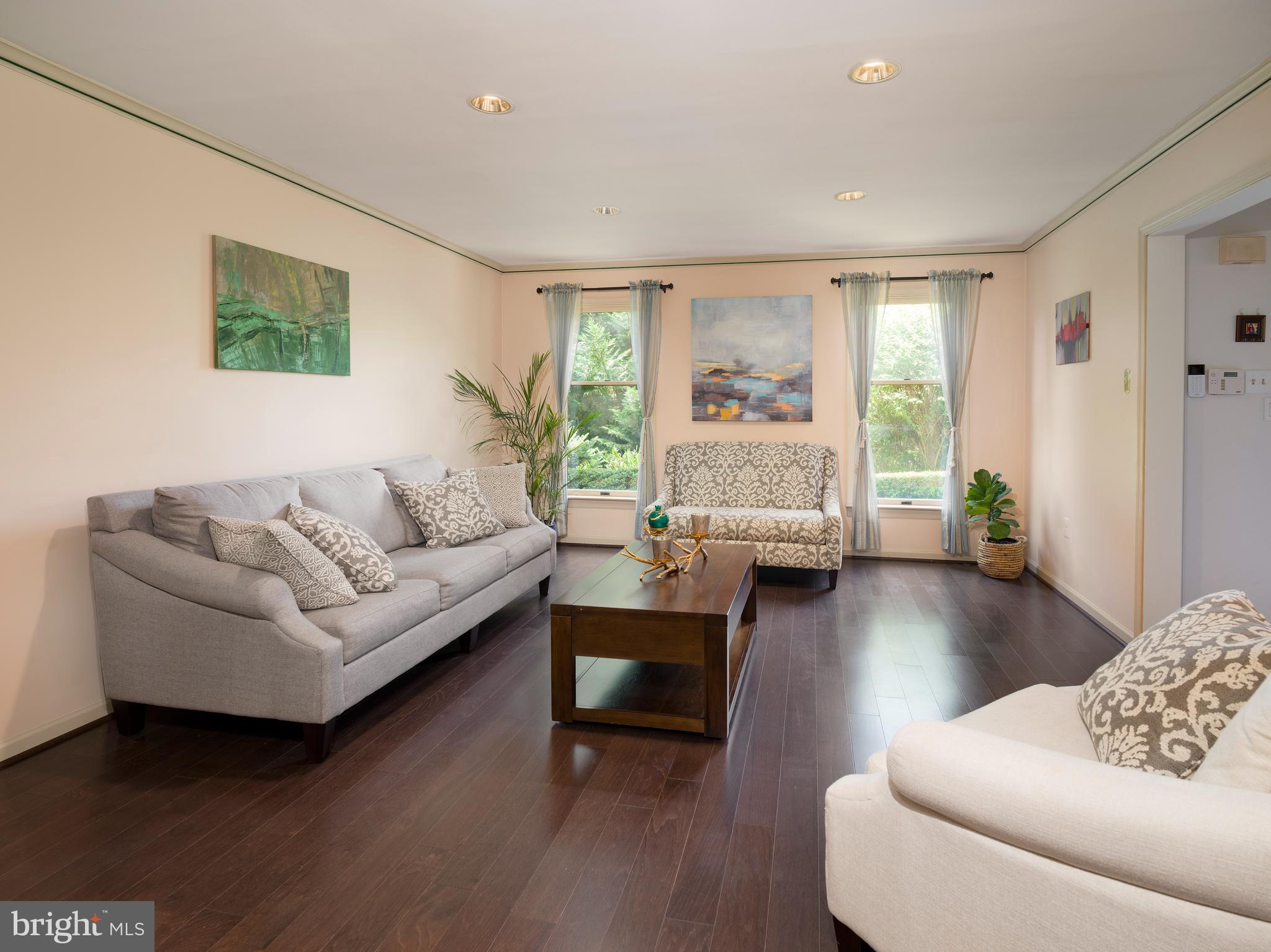 INDIAN CREEK - Residential