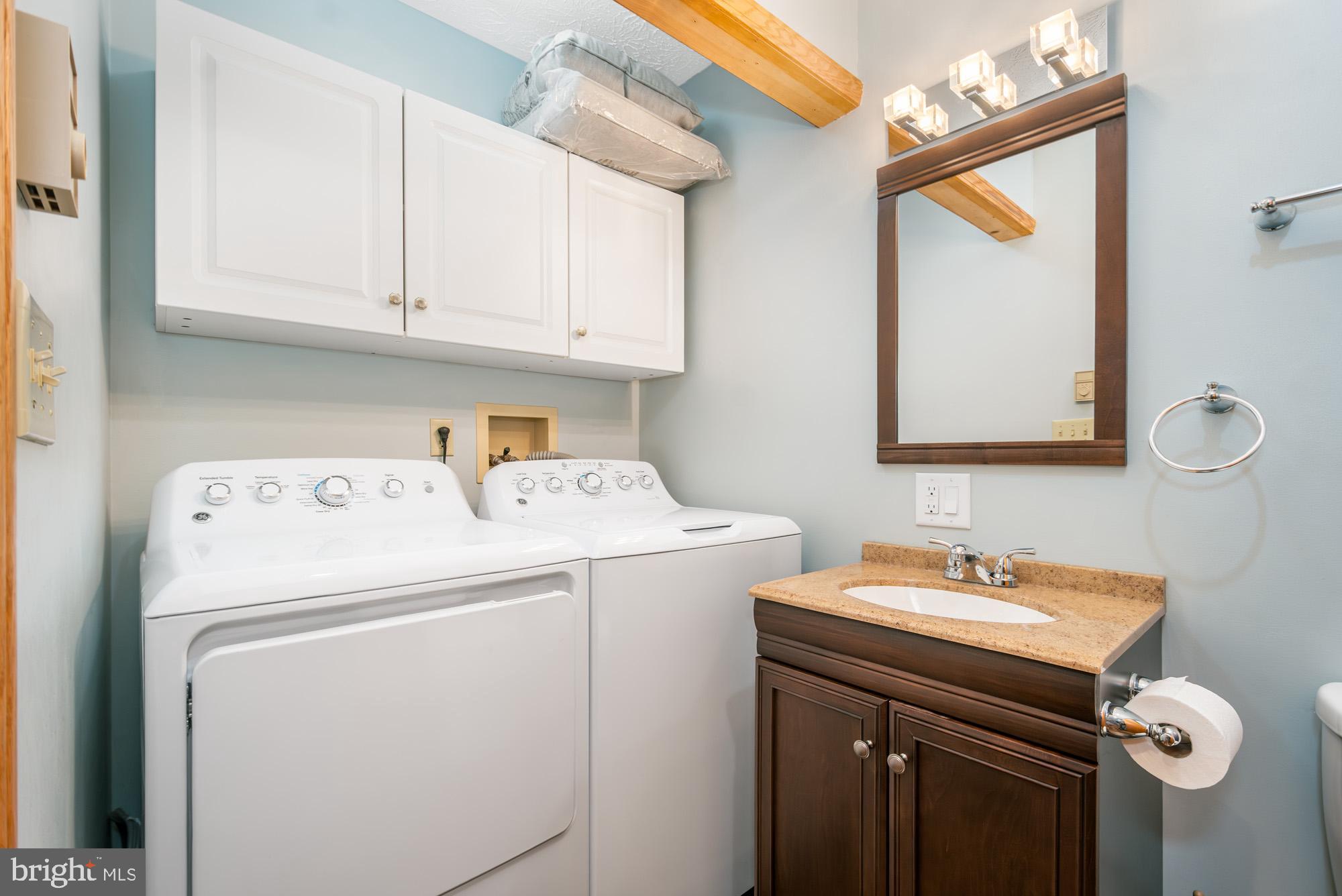 LAUREL BROOK - Residential