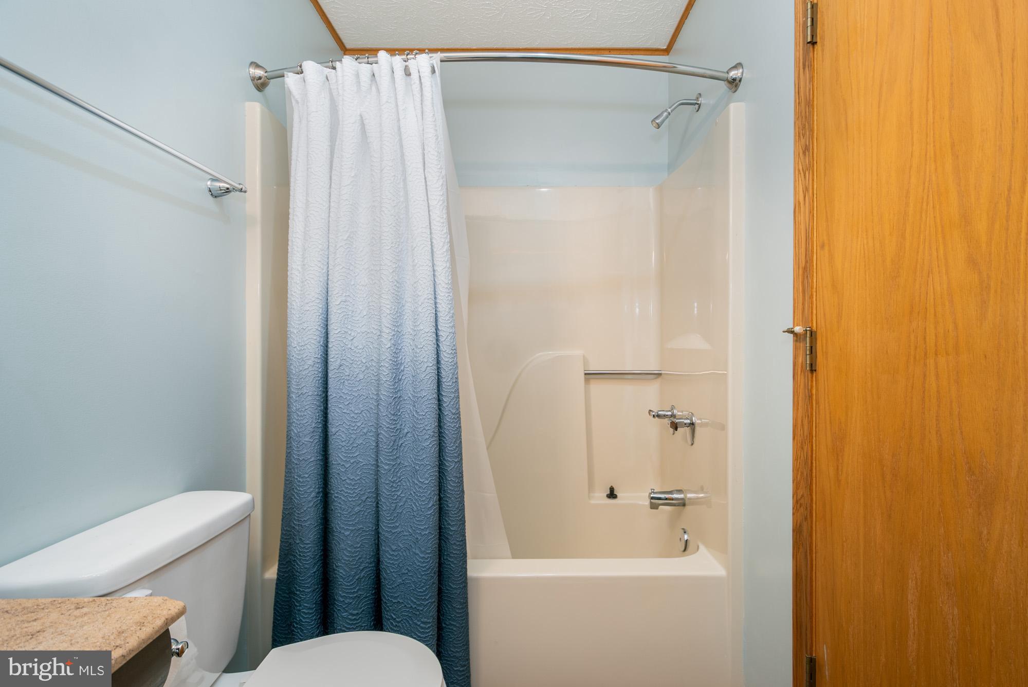 LAUREL BROOK - Residential