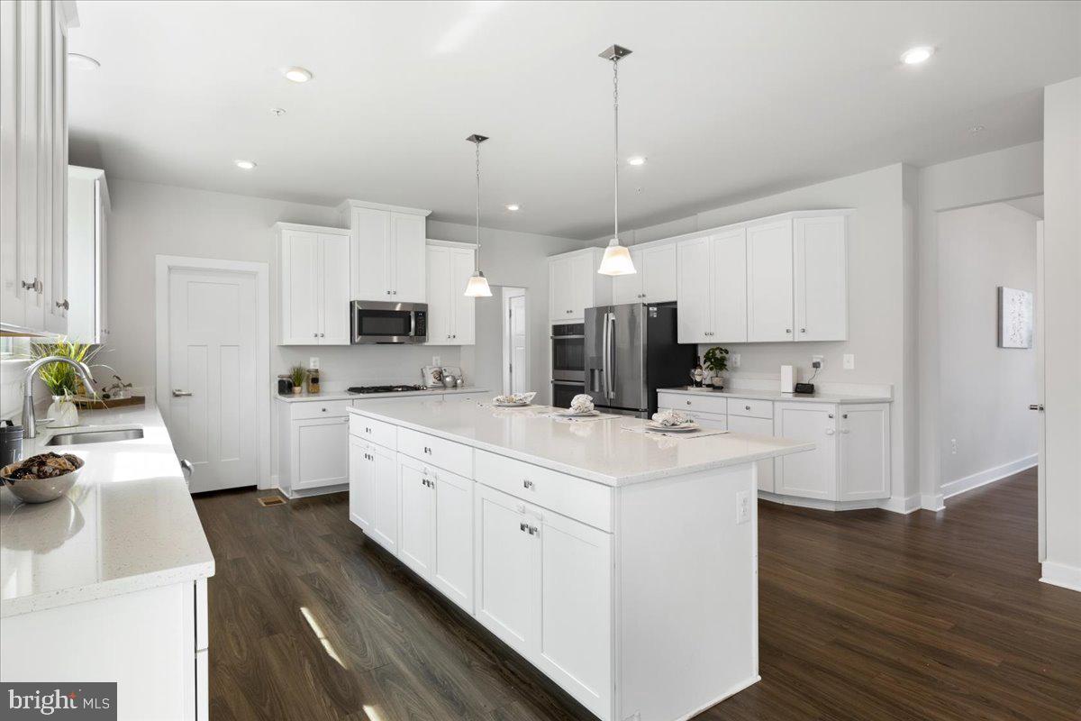 TWO RIVERS - Residential