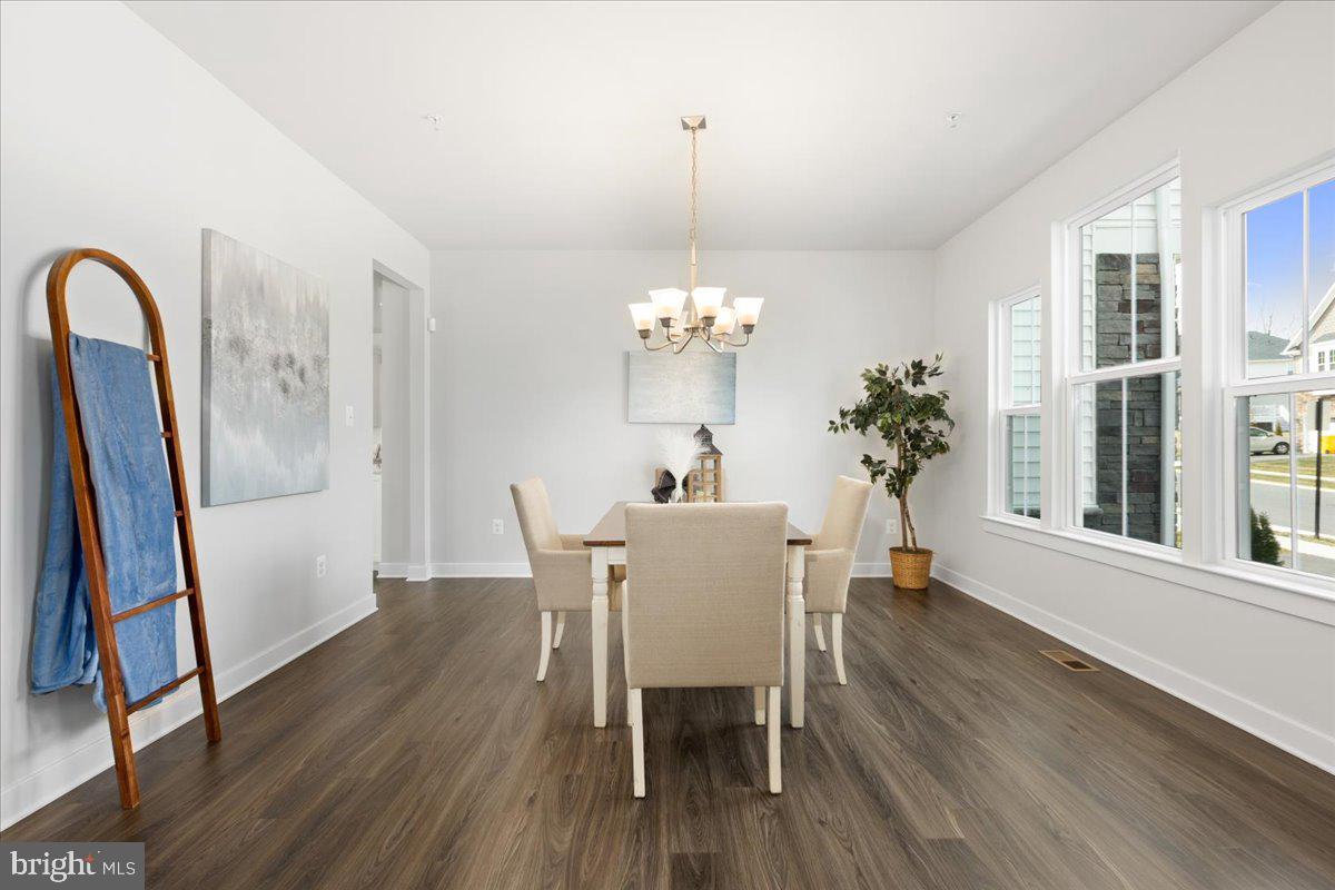 TWO RIVERS - Residential