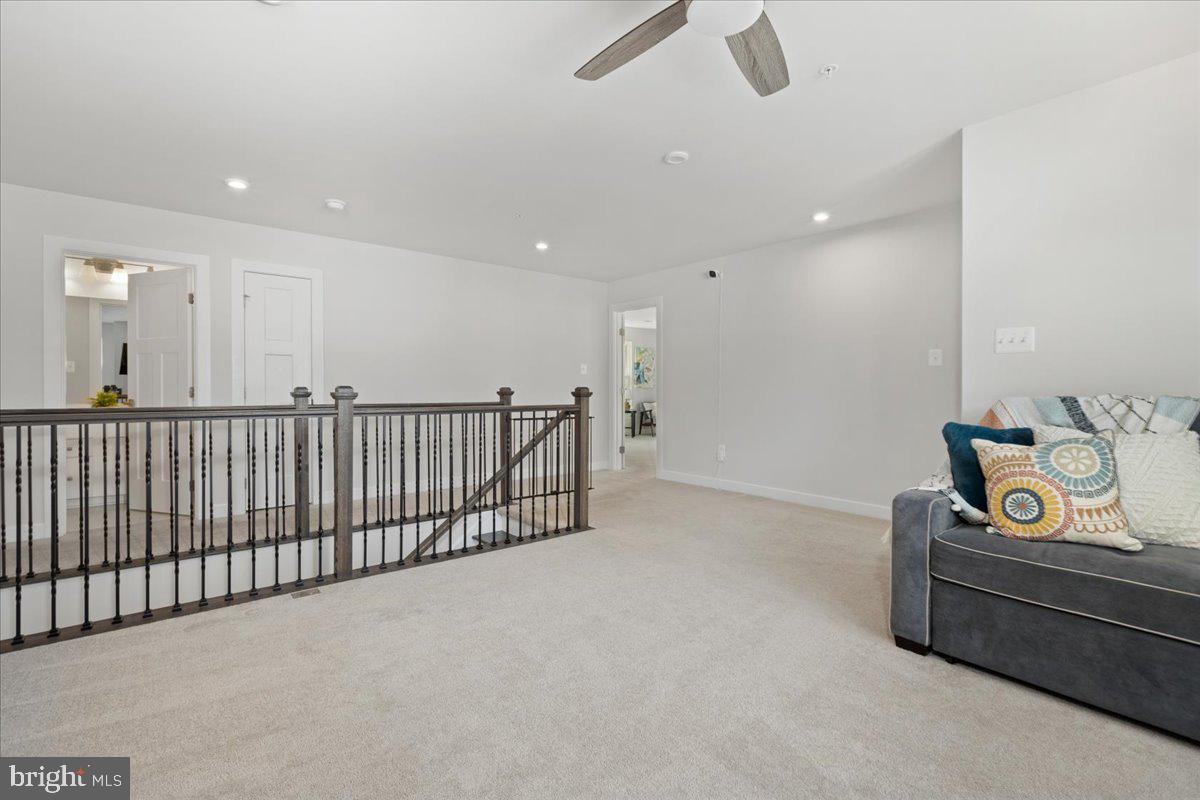 TWO RIVERS - Residential