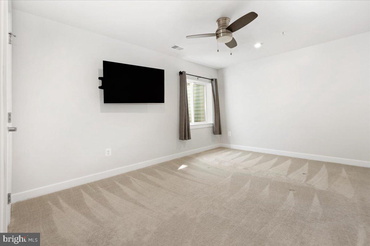 TWO RIVERS - Residential