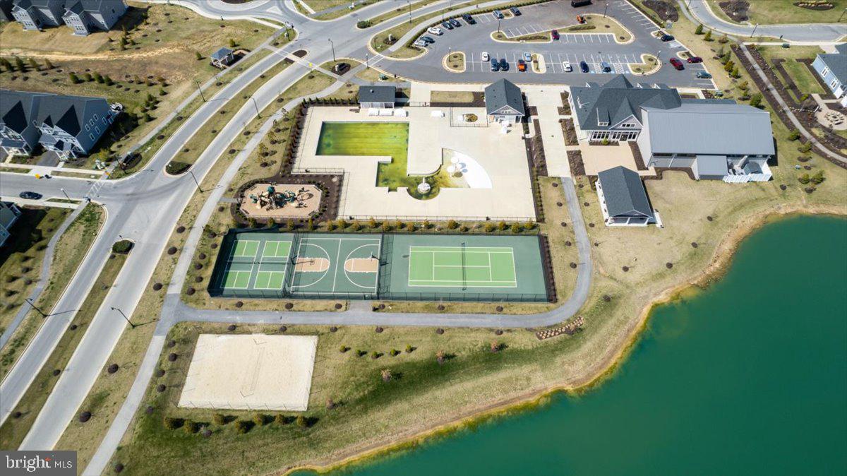 TWO RIVERS - Residential