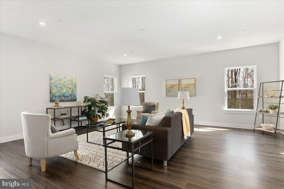 TWO RIVERS - Residential