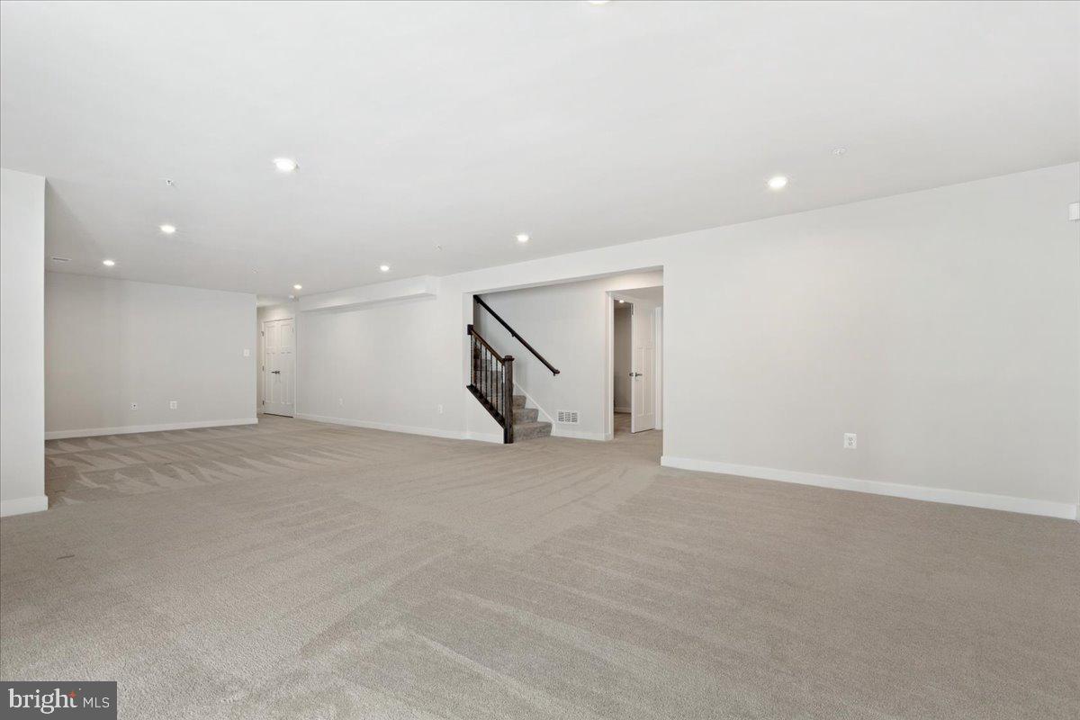 TWO RIVERS - Residential