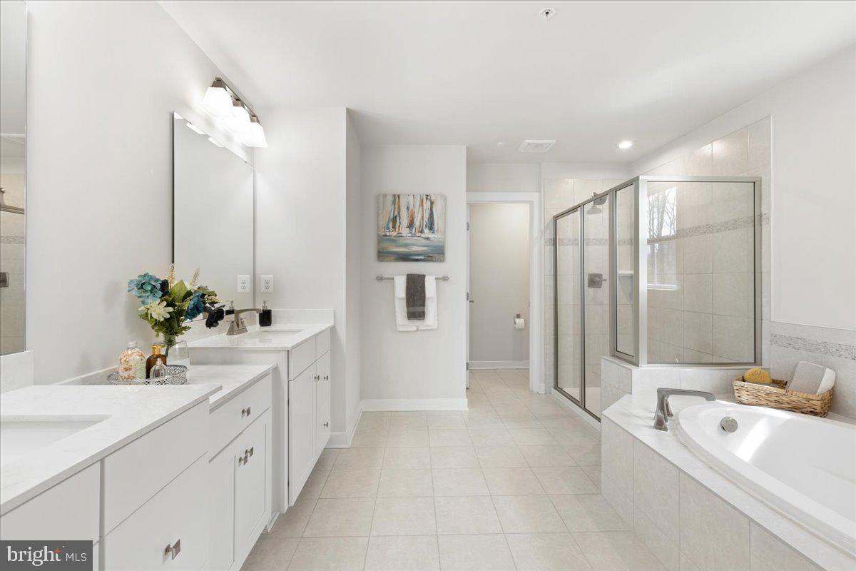 TWO RIVERS - Residential