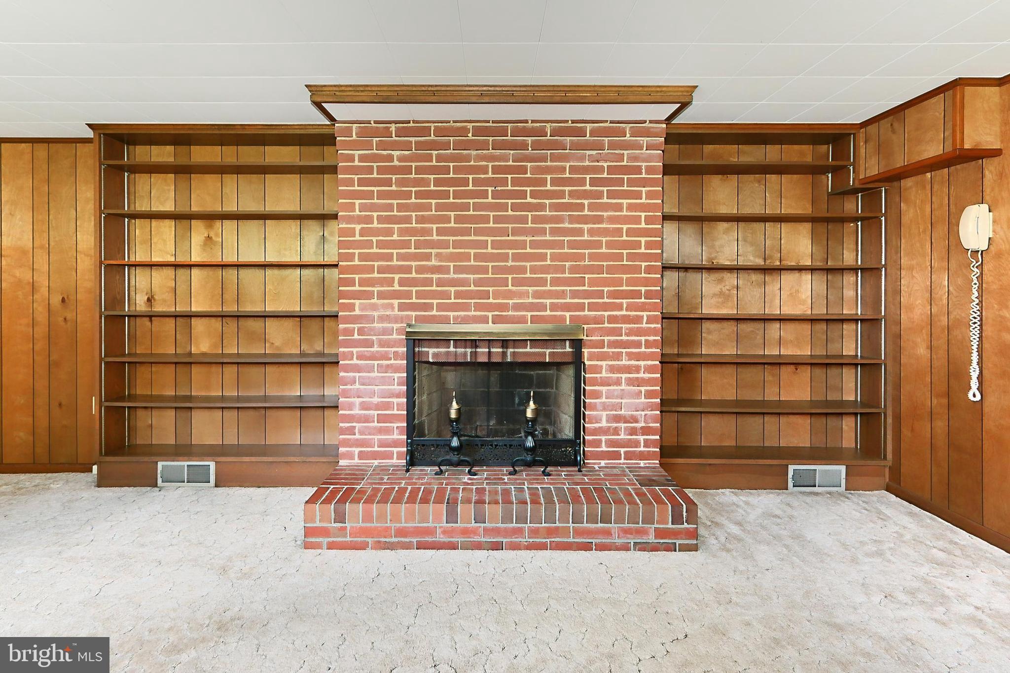 NORTH SPRINGFIELD - Residential