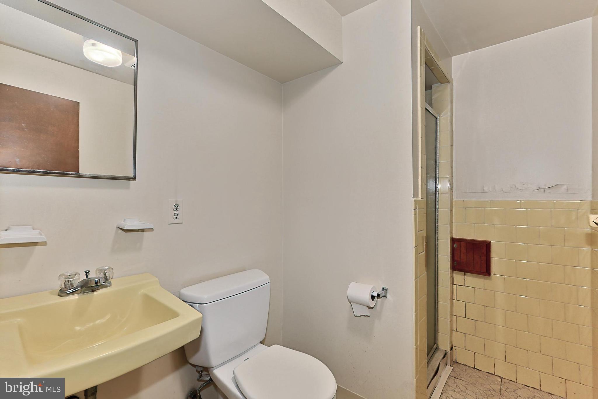 NORTH SPRINGFIELD - Residential