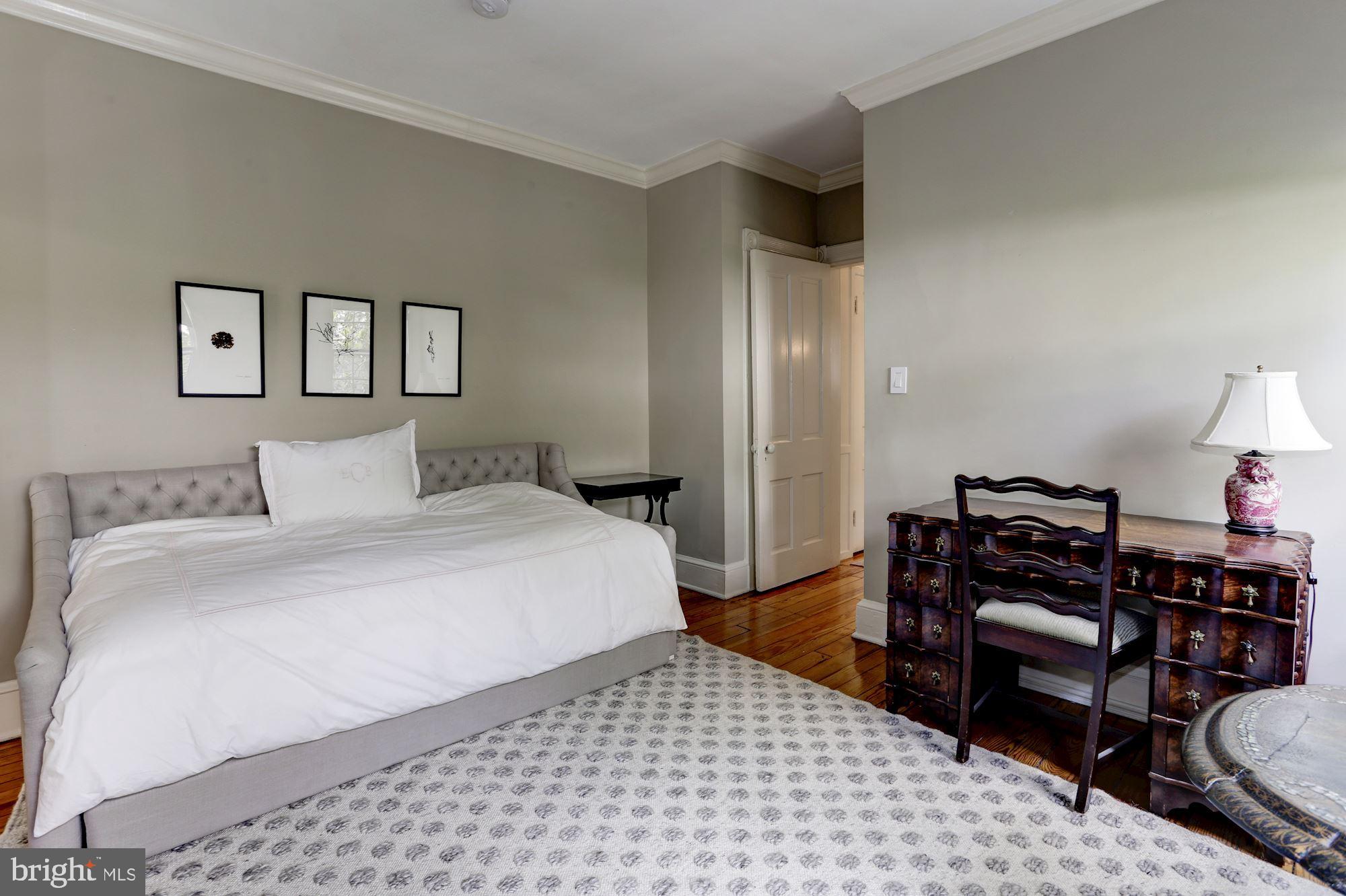 GEORGETOWN - Residential