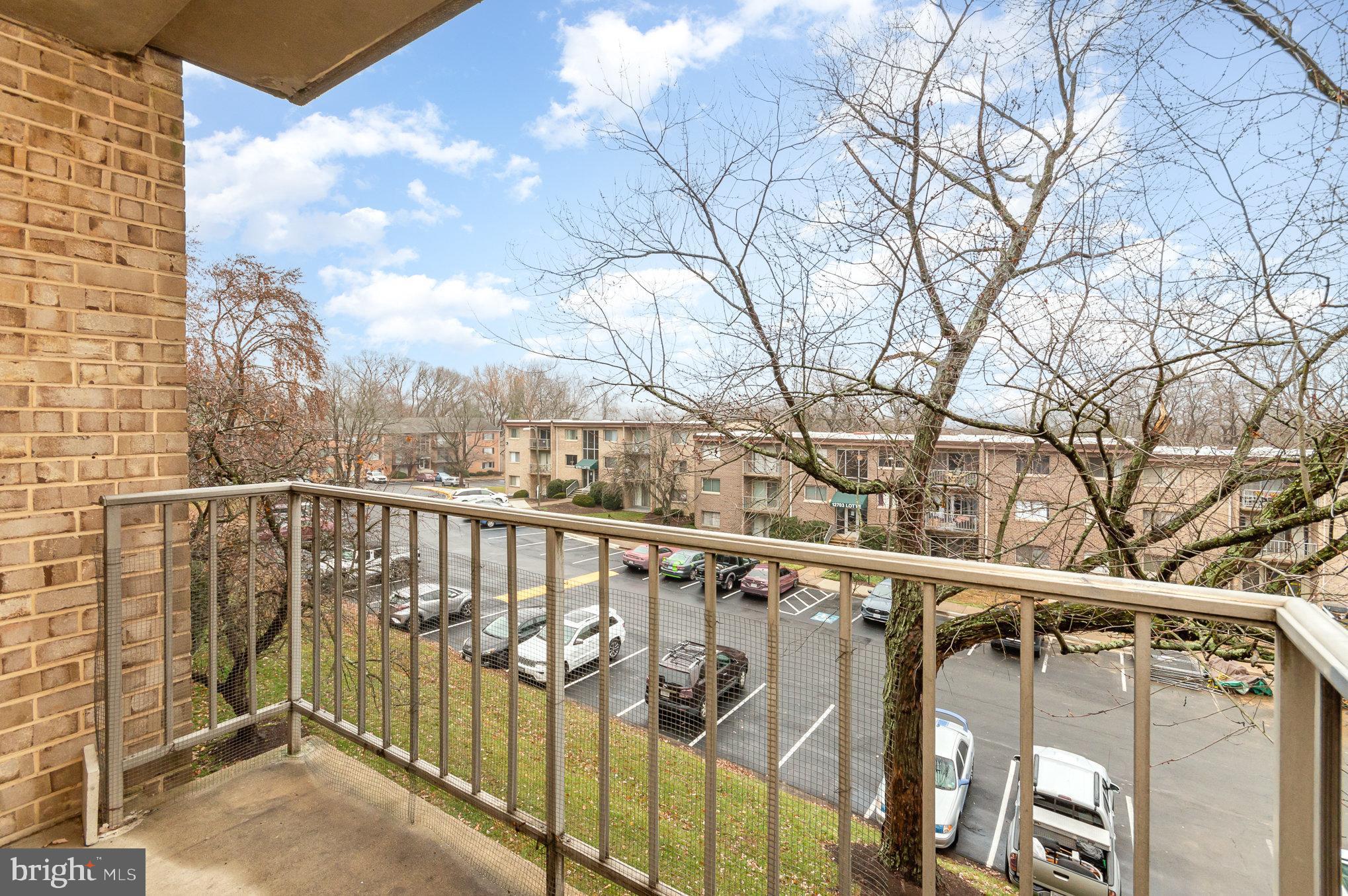 OCCOQUAN RIDGE CONDO - Residential