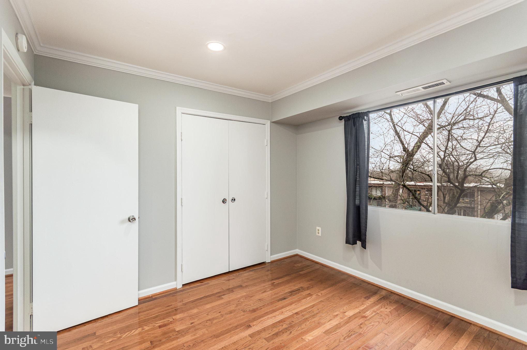 OCCOQUAN RIDGE CONDO - Residential