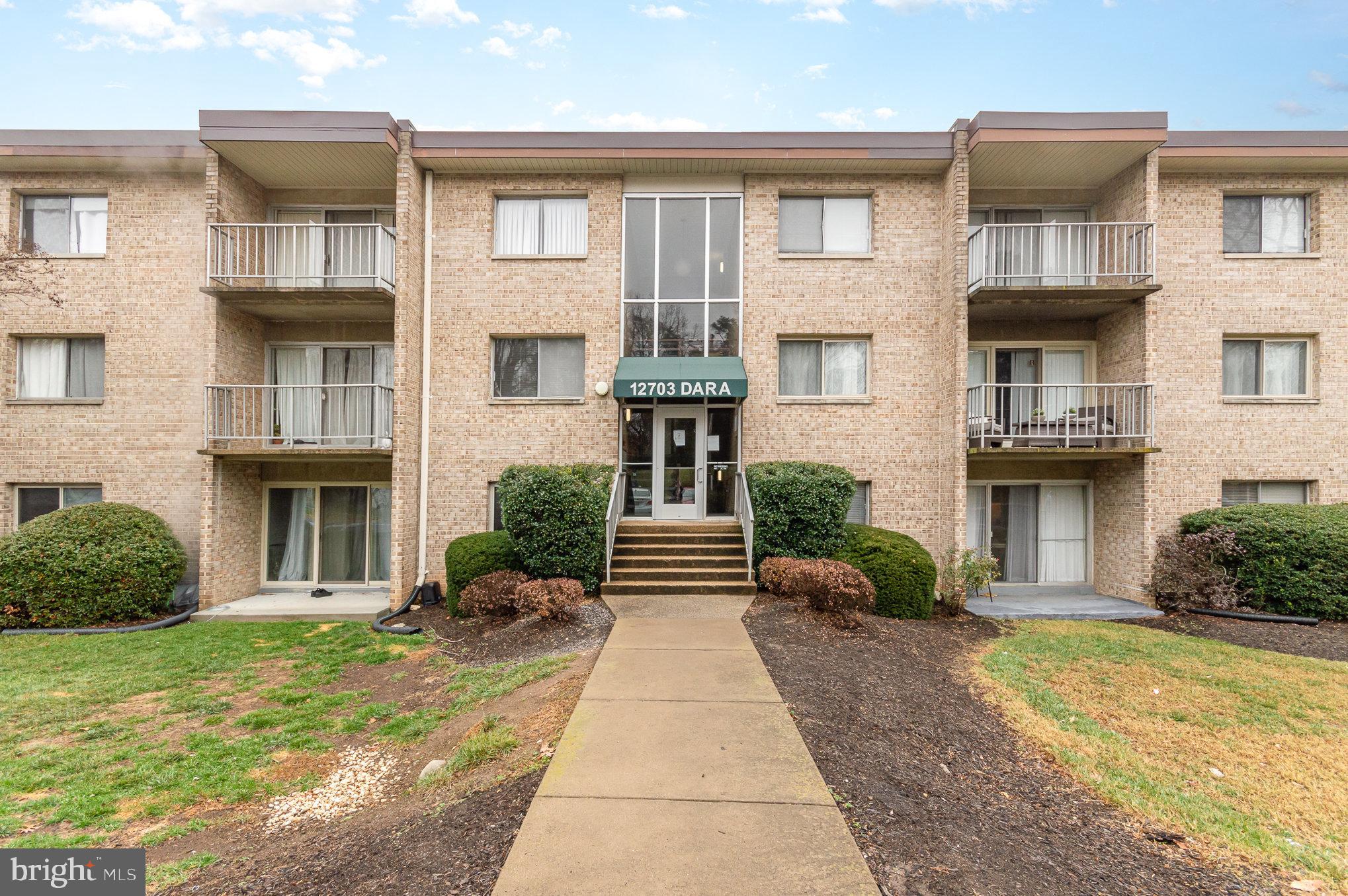 OCCOQUAN RIDGE CONDO - Residential