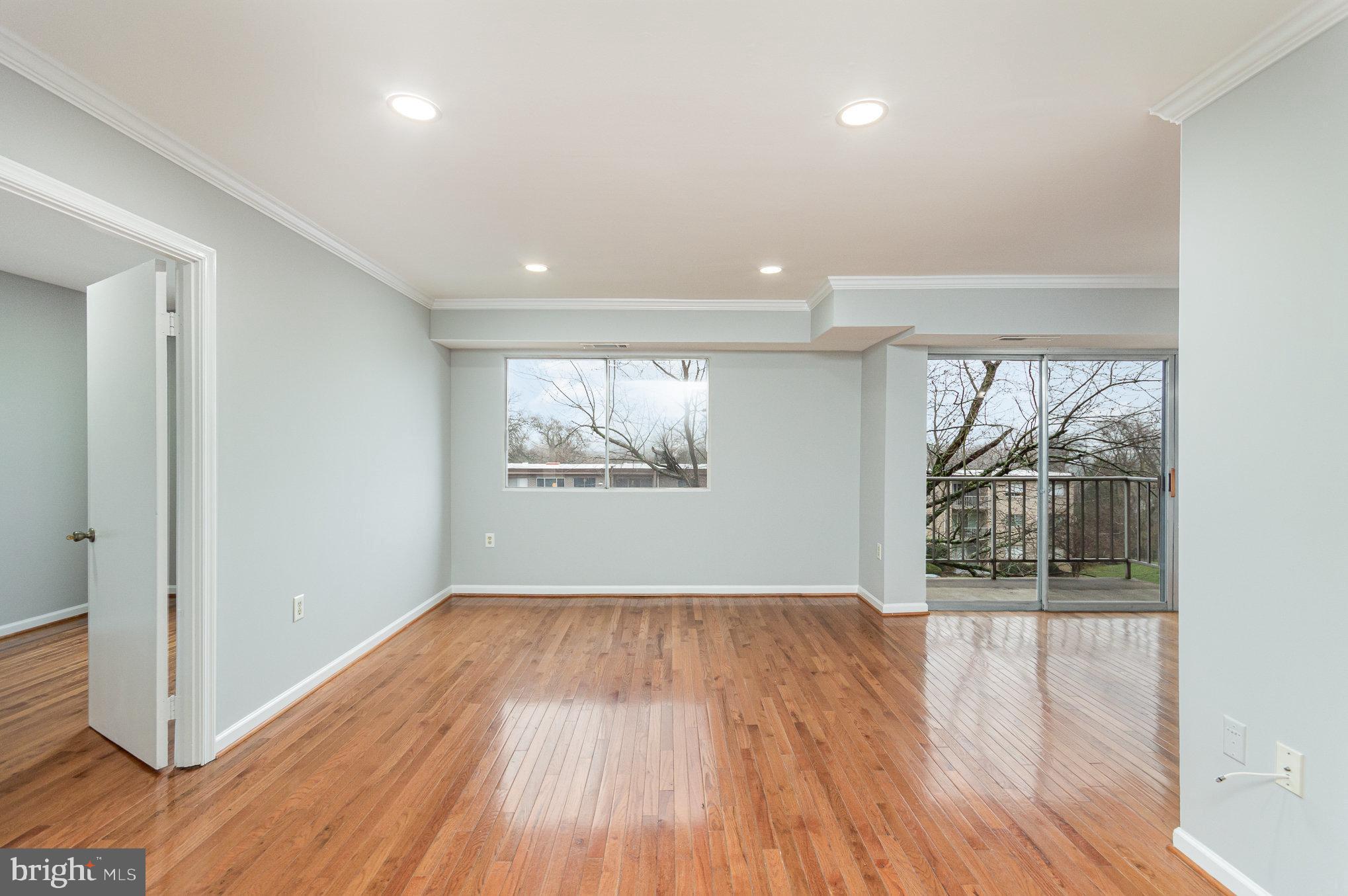 OCCOQUAN RIDGE CONDO - Residential