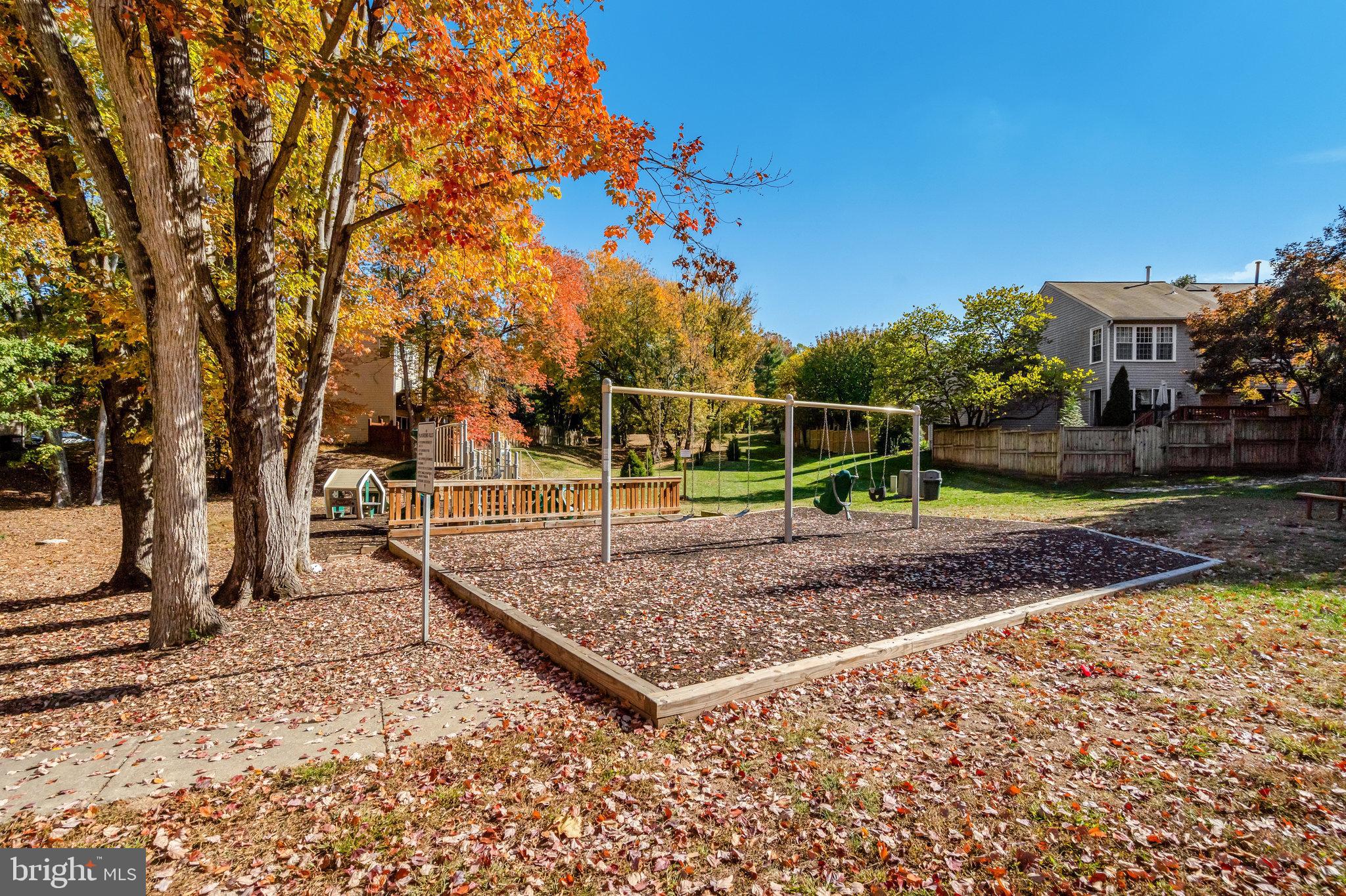 CENTREVILLE GREEN - Residential Lease