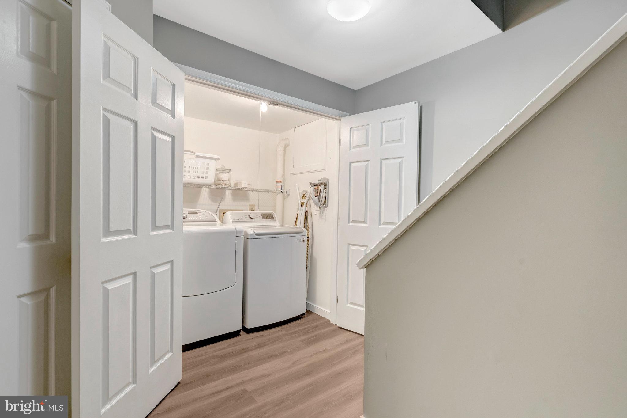 CENTREVILLE GREEN - Residential Lease