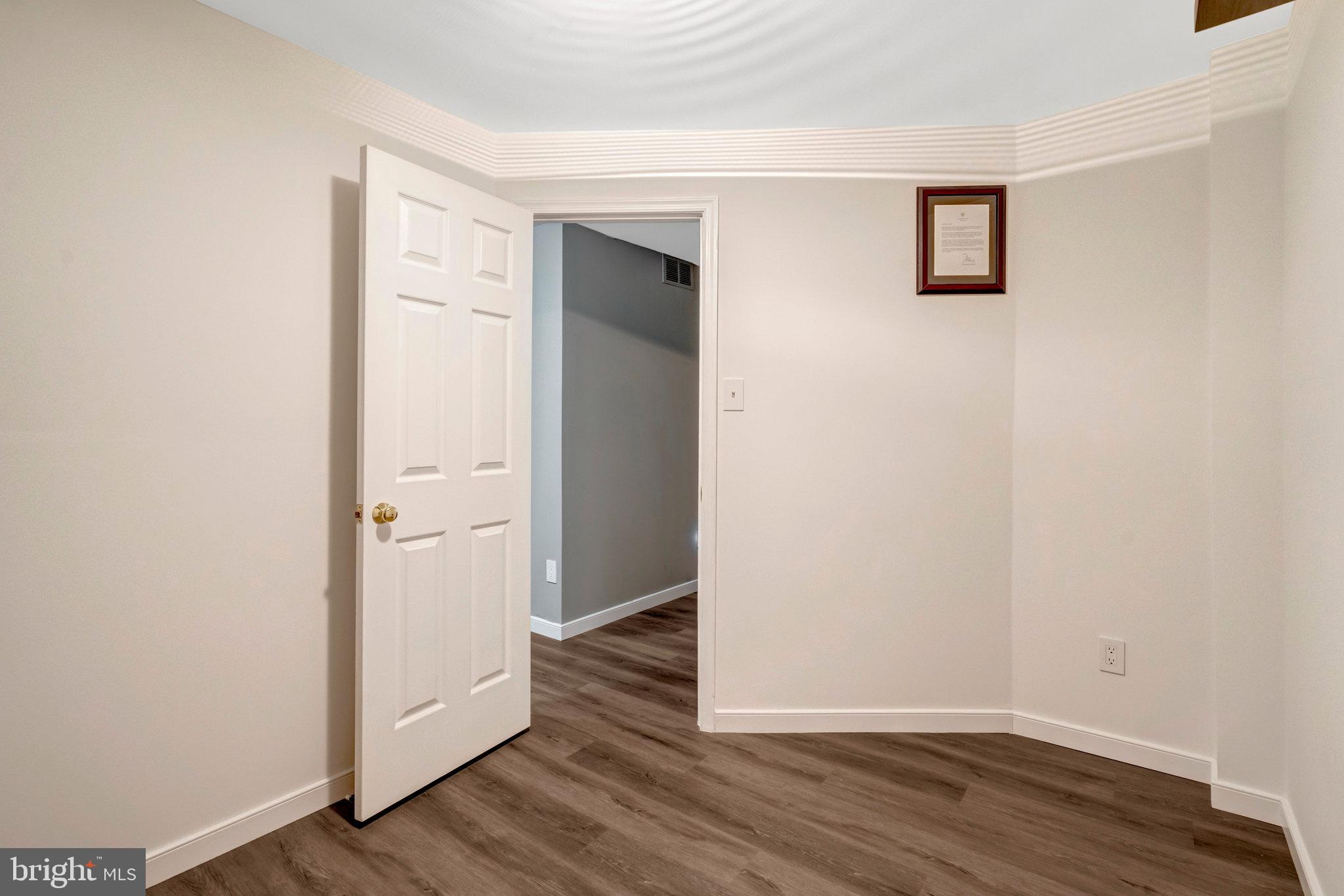 CENTREVILLE GREEN - Residential Lease