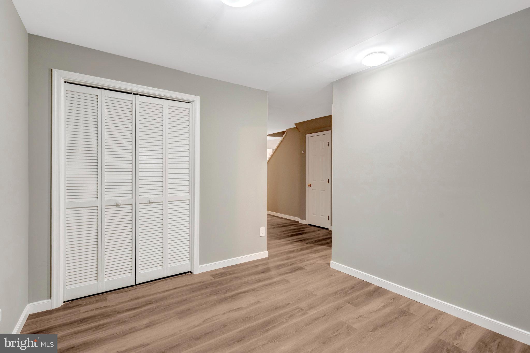 CENTREVILLE GREEN - Residential Lease