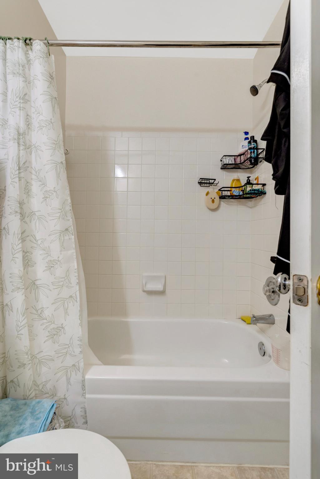 CENTREVILLE GREEN - Residential Lease