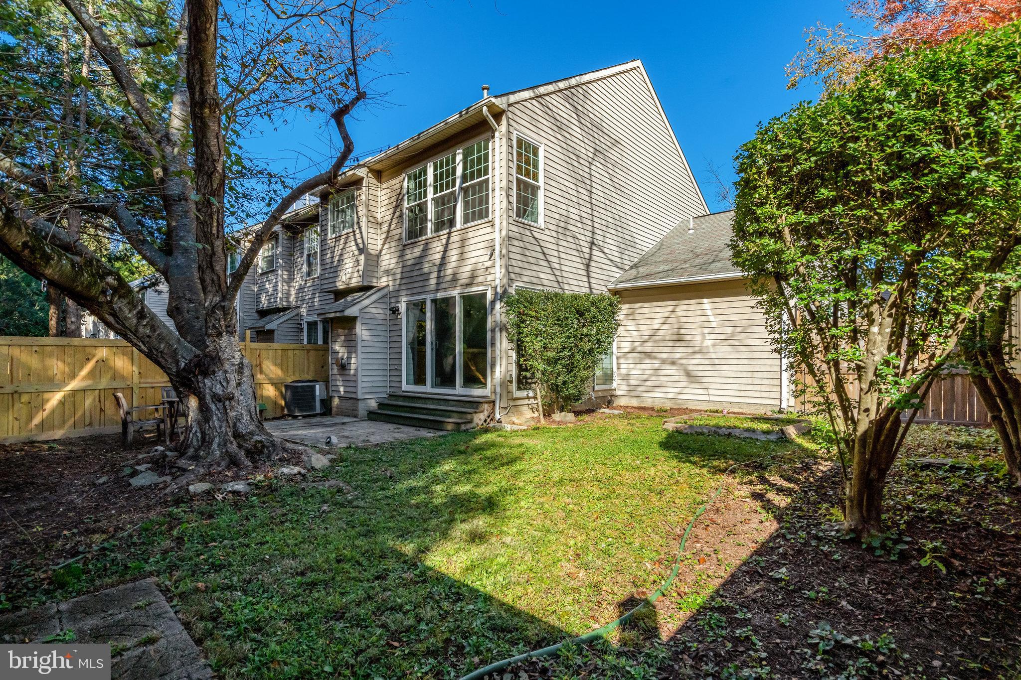 CENTREVILLE GREEN - Residential Lease